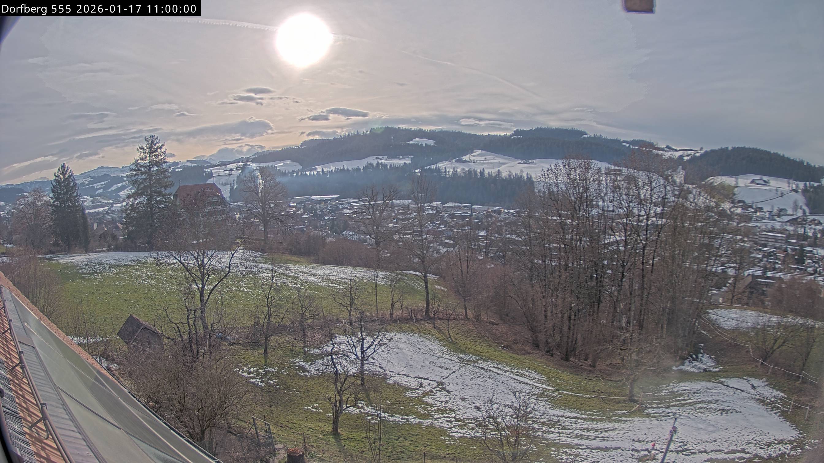 Webcam-Bild: Aussicht vom Dorfberg in Langnau 20260117-110000