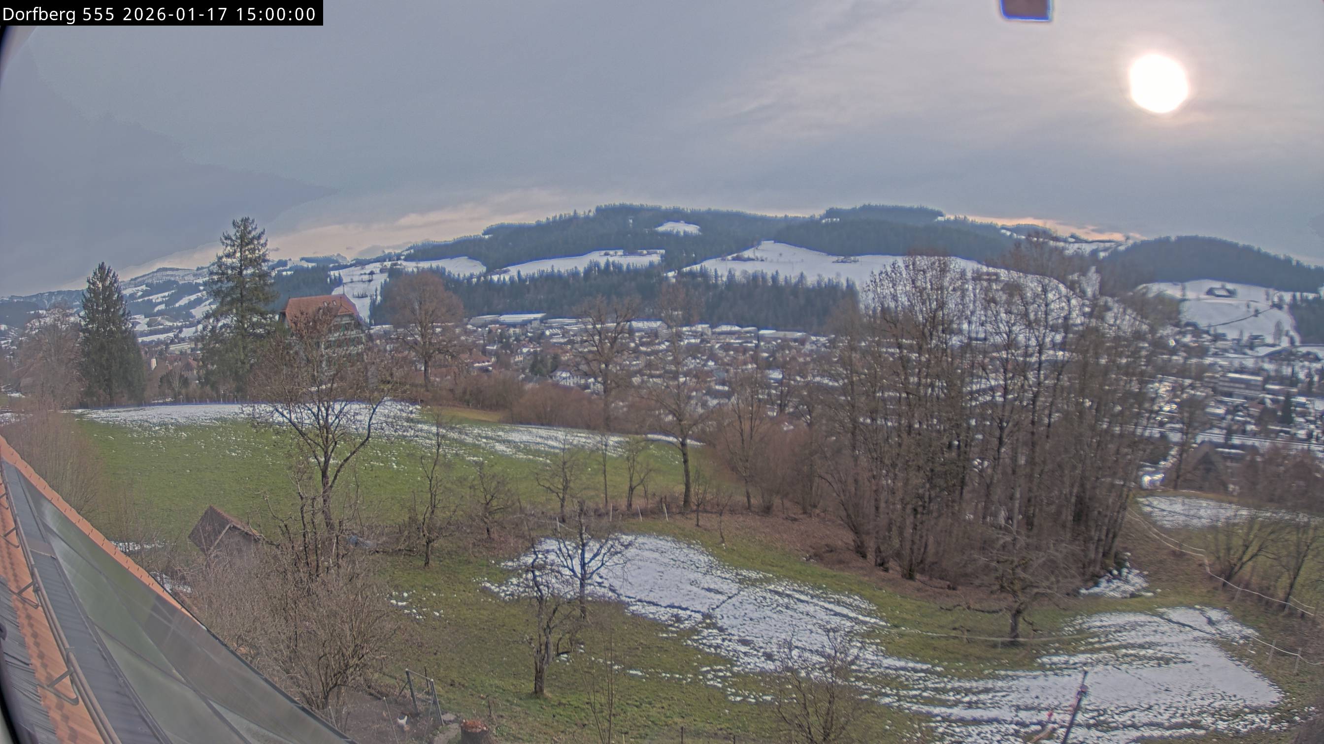 Webcam-Bild: Aussicht vom Dorfberg in Langnau 20260117-150000