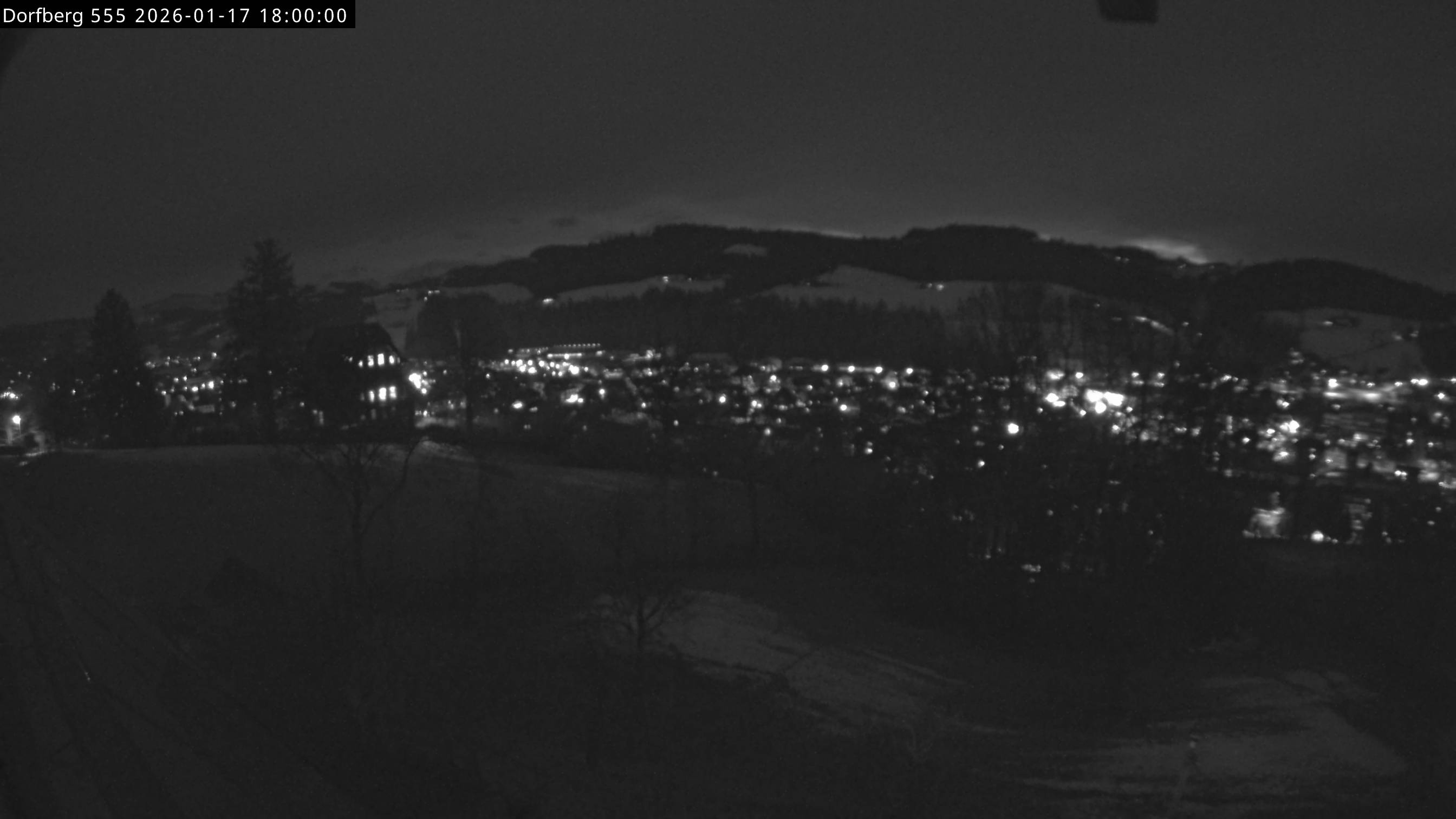 Webcam-Bild: Aussicht vom Dorfberg in Langnau 20260117-180000