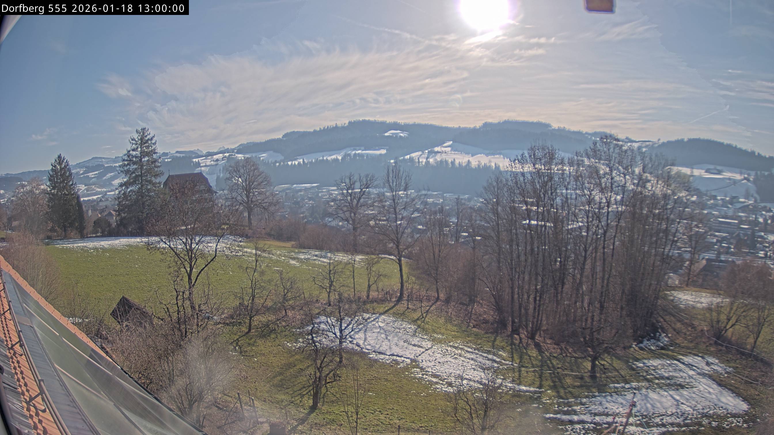 Webcam-Bild: Aussicht vom Dorfberg in Langnau 20260118-130000