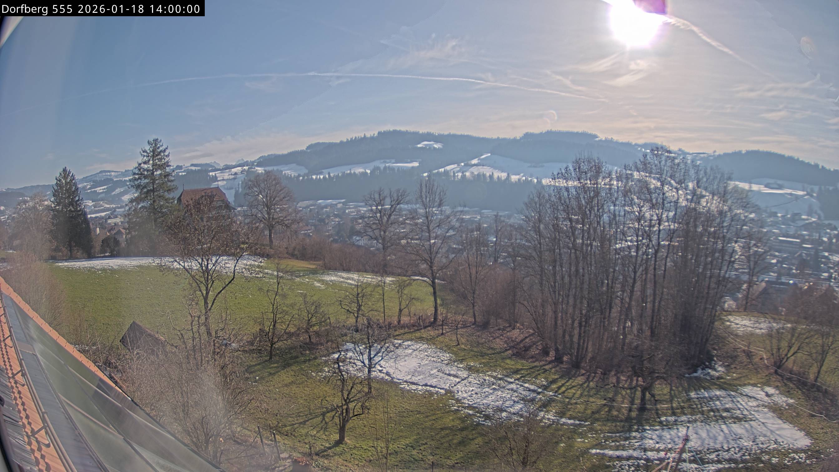 Webcam-Bild: Aussicht vom Dorfberg in Langnau 20260118-140000
