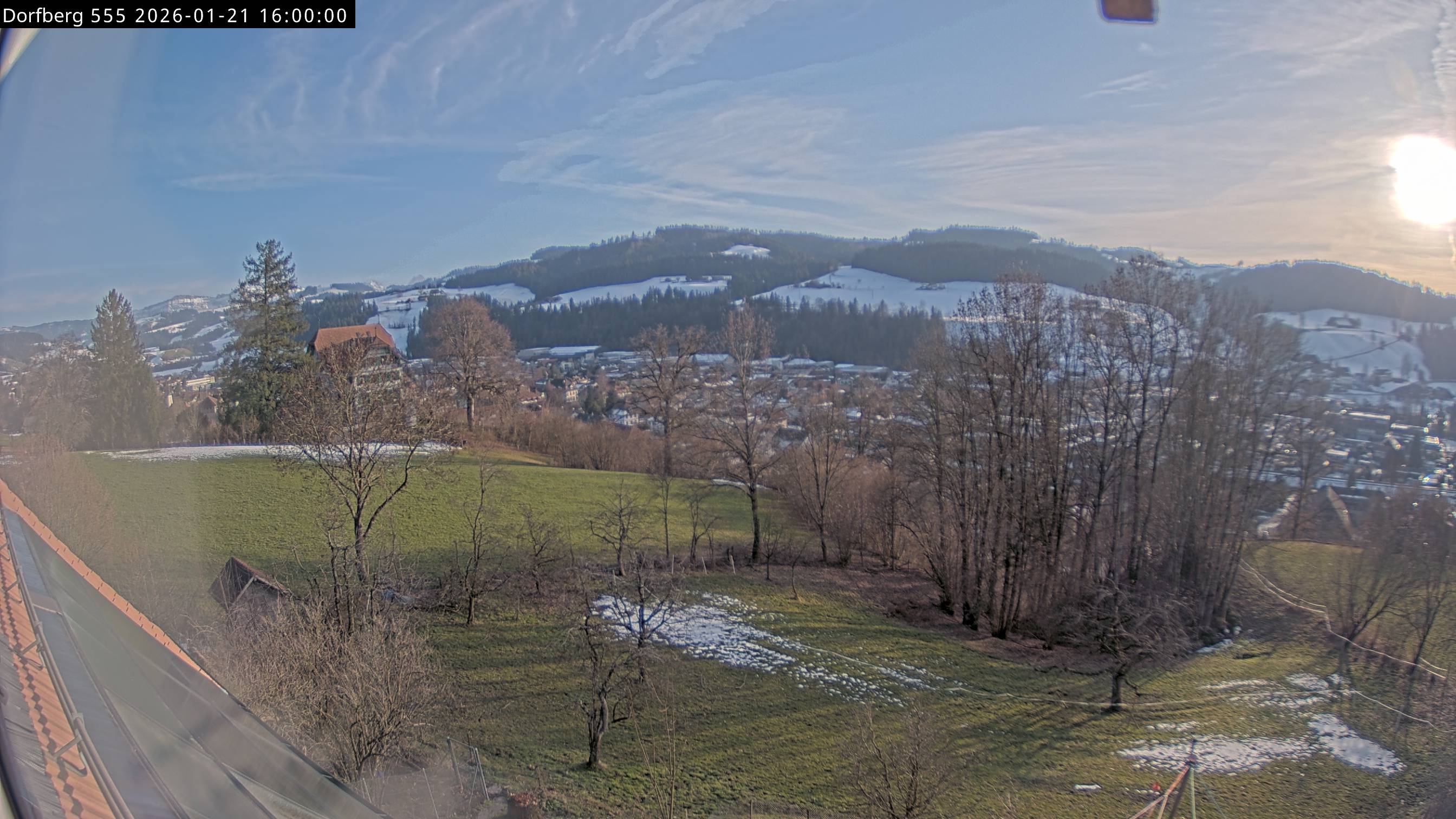 Webcam-Bild: Aussicht vom Dorfberg in Langnau 20260121-160000