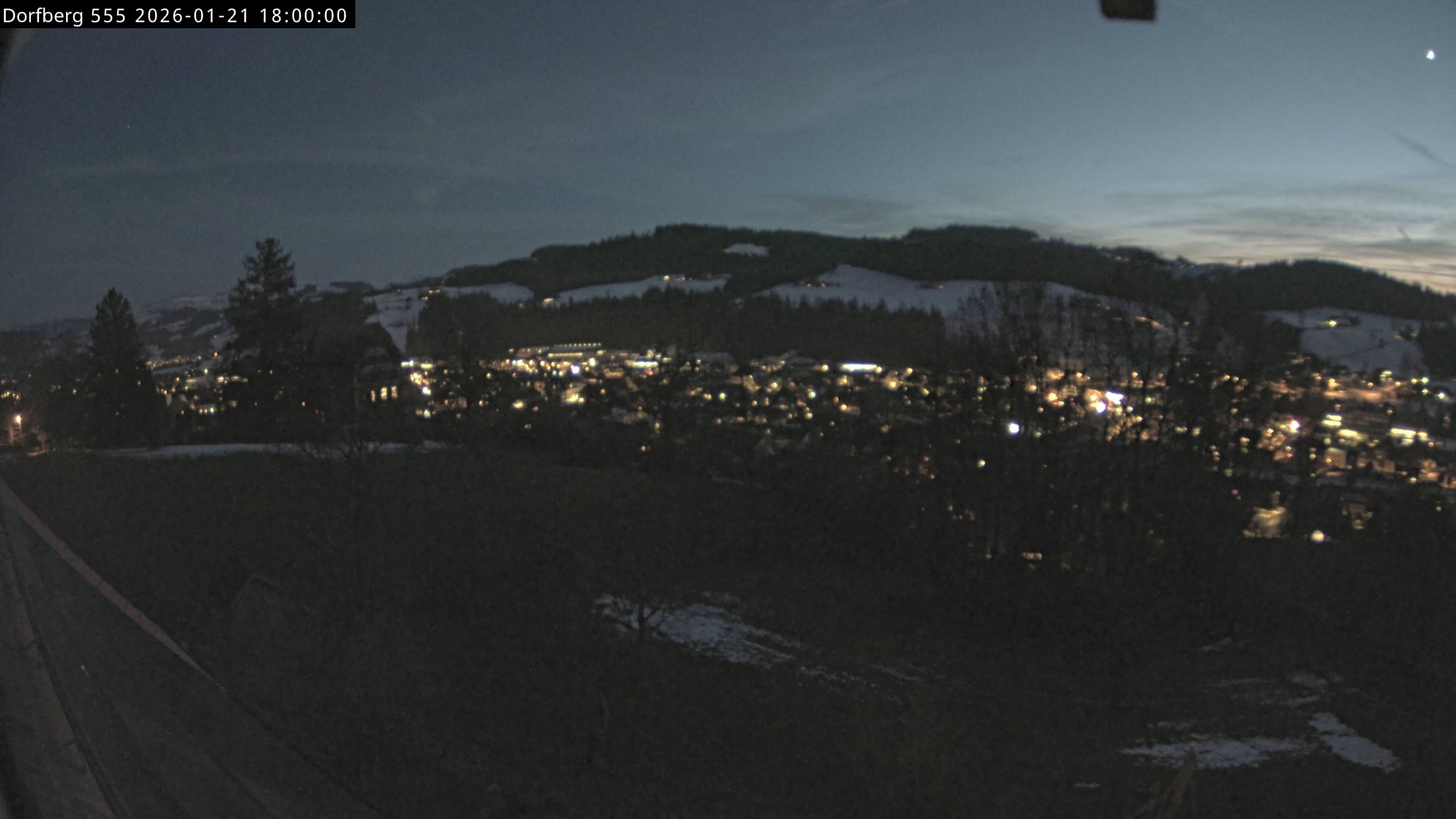 Webcam-Bild: Aussicht vom Dorfberg in Langnau 20260121-180000