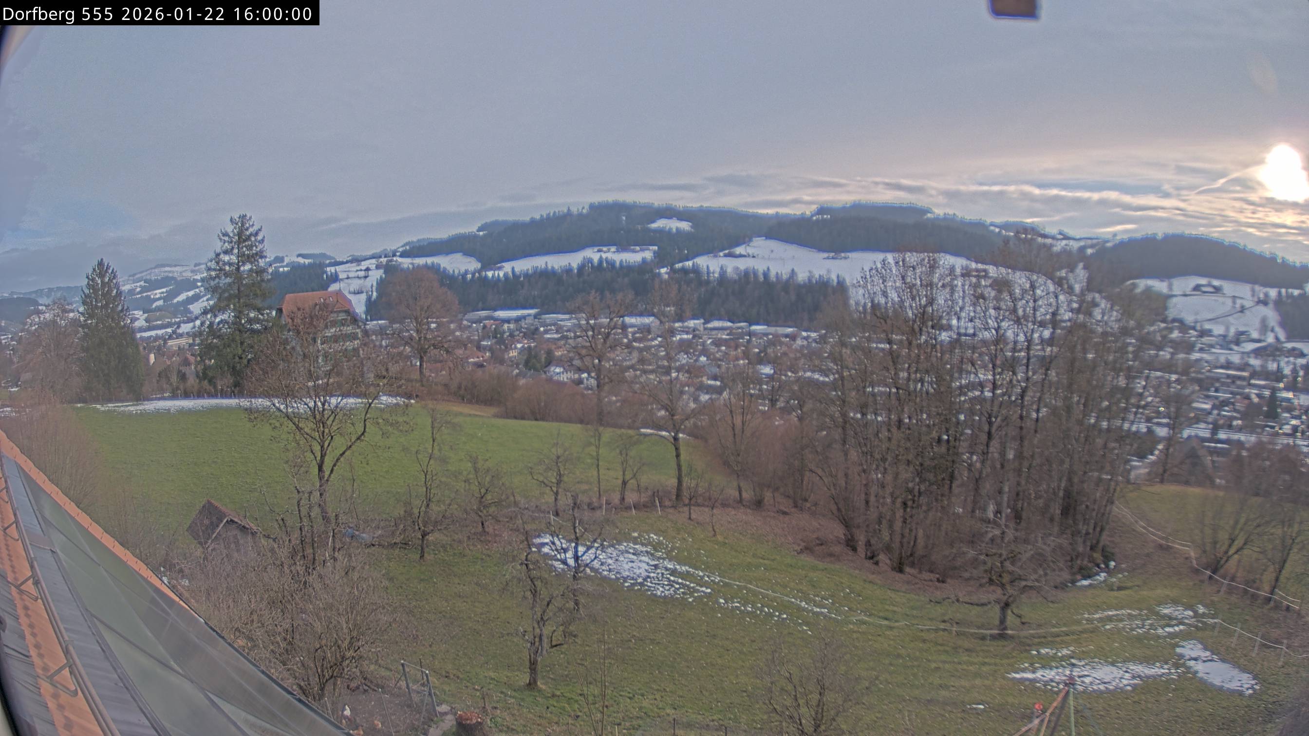 Webcam-Bild: Aussicht vom Dorfberg in Langnau 20260122-160000