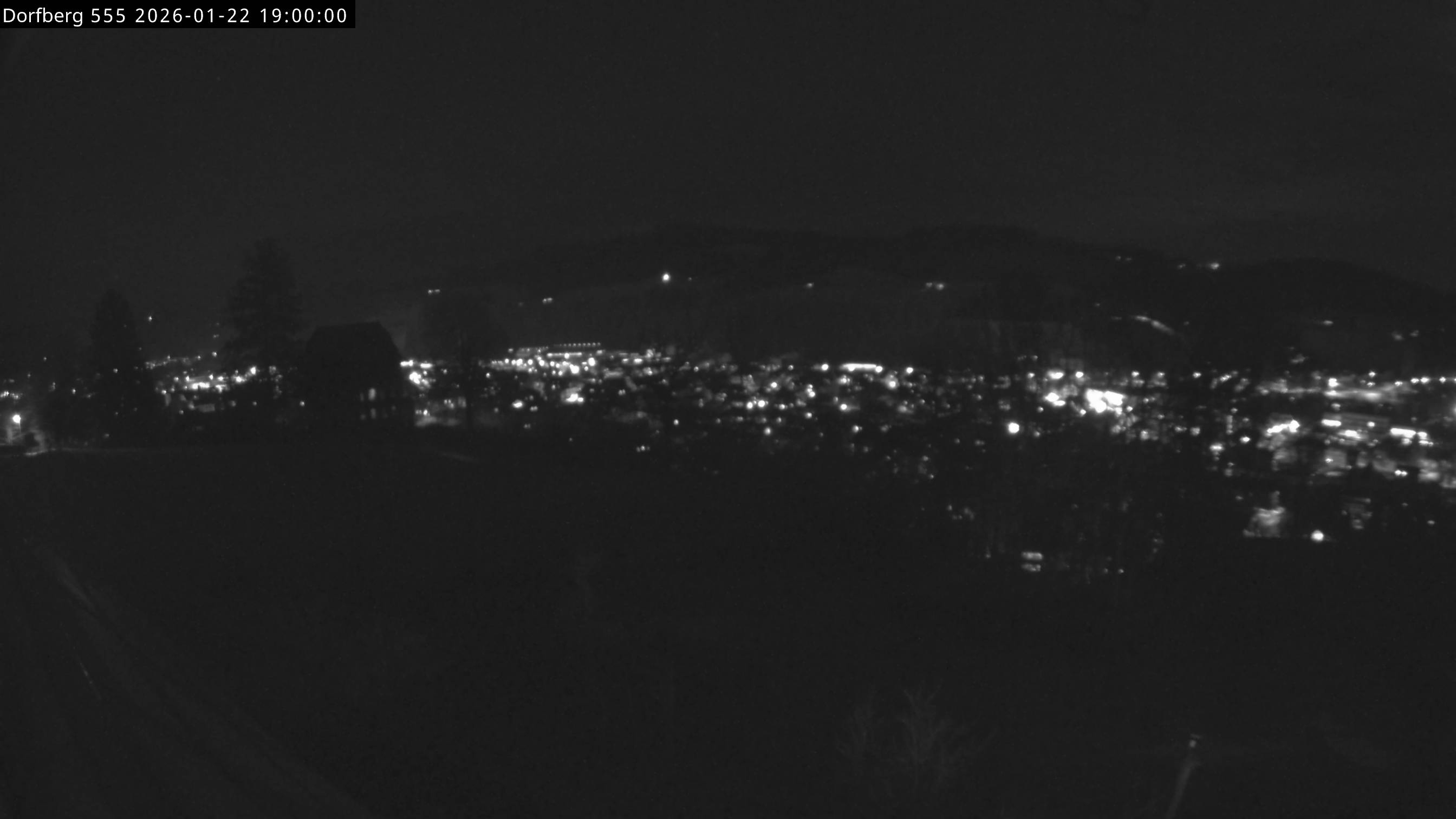 Webcam-Bild: Aussicht vom Dorfberg in Langnau 20260122-190000