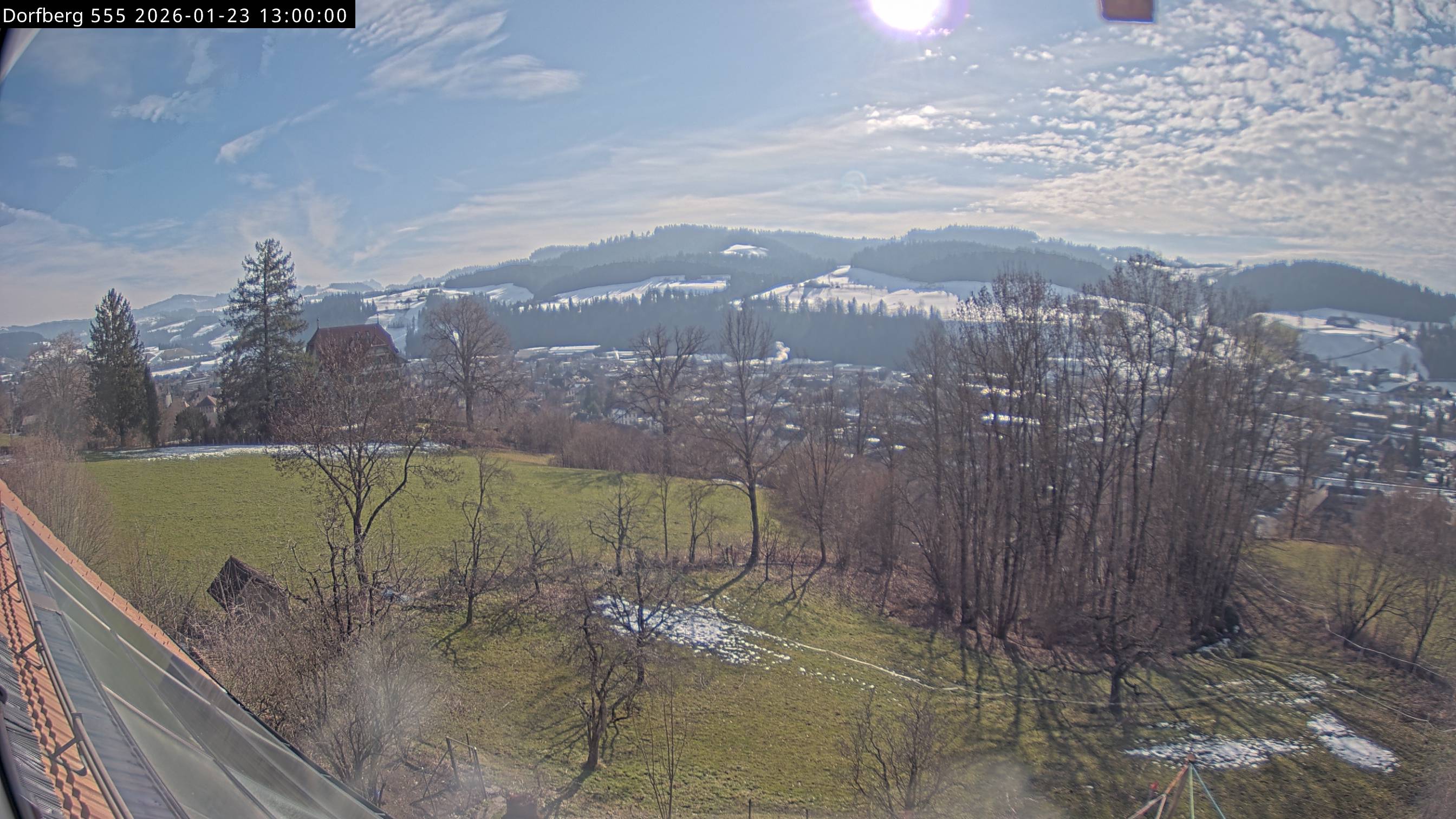 Webcam-Bild: Aussicht vom Dorfberg in Langnau 20260123-130000
