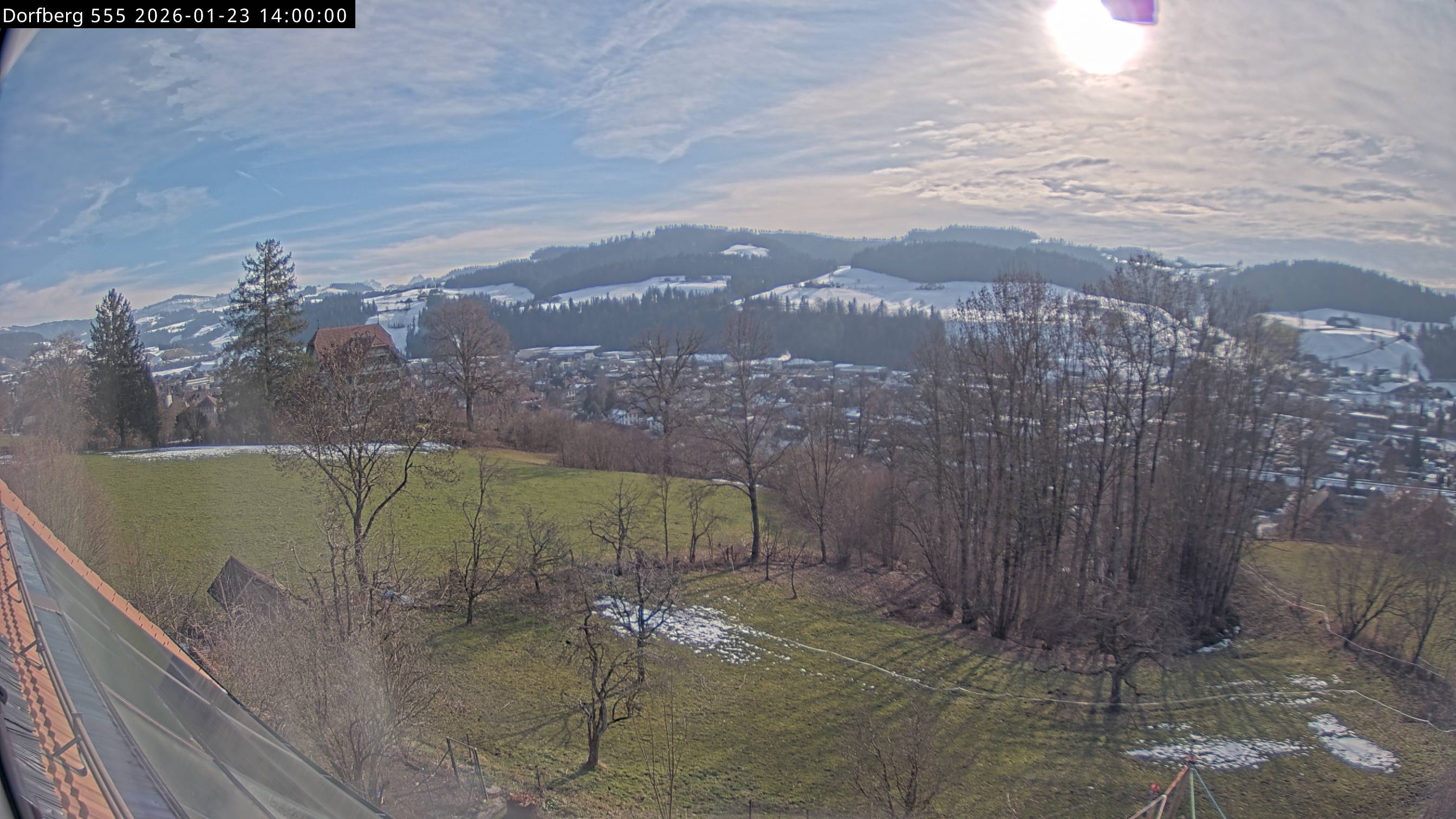 Webcam-Bild: Aussicht vom Dorfberg in Langnau 20260123-140000