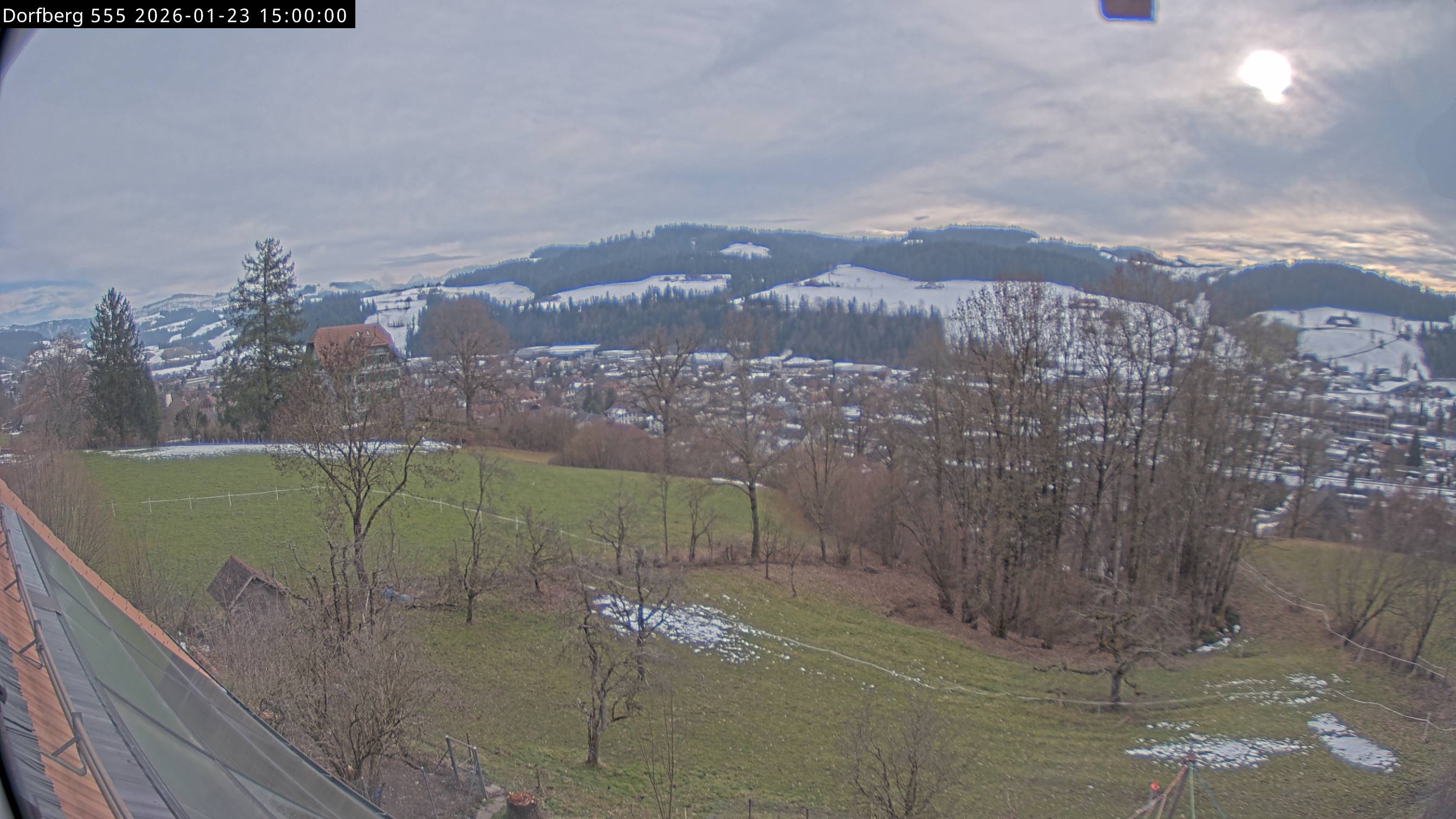Webcam-Bild: Aussicht vom Dorfberg in Langnau 20260123-150000