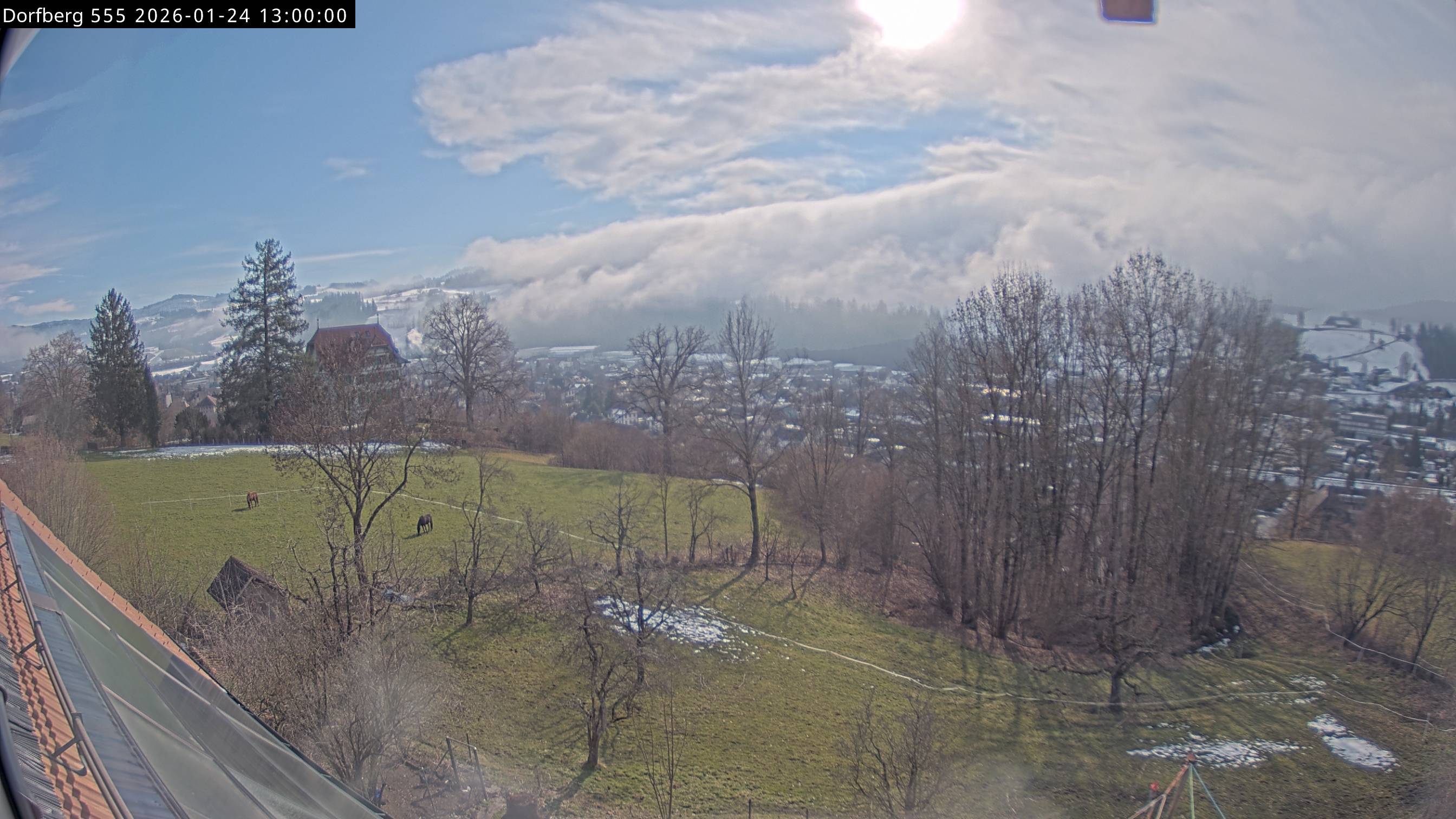 Webcam-Bild: Aussicht vom Dorfberg in Langnau 20260124-130000
