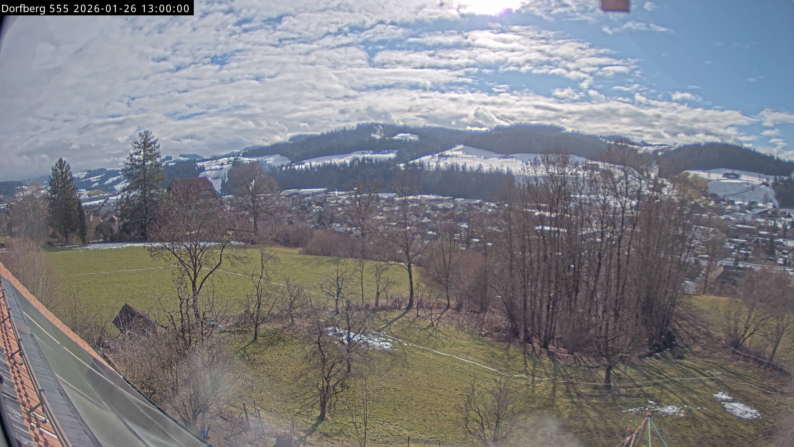 Webcam-Bild: Aussicht vom Dorfberg in Langnau 20260126-130000