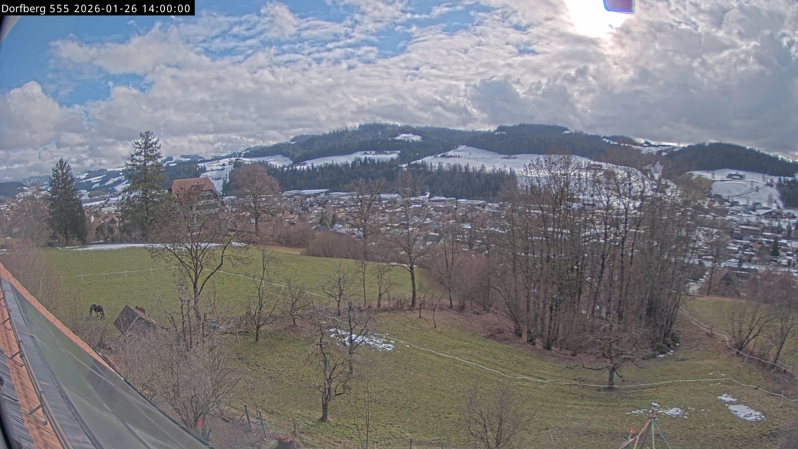 Webcam-Bild: Aussicht vom Dorfberg in Langnau 20260126-140000