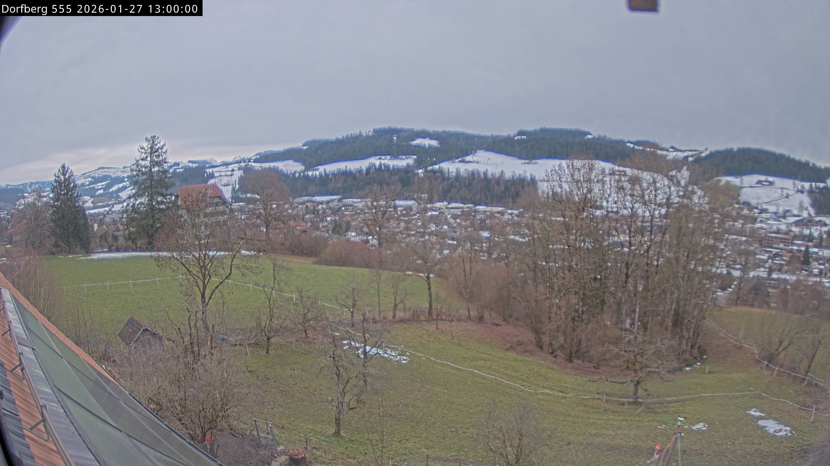 Webcam-Bild: Aussicht vom Dorfberg in Langnau 20260127-130000