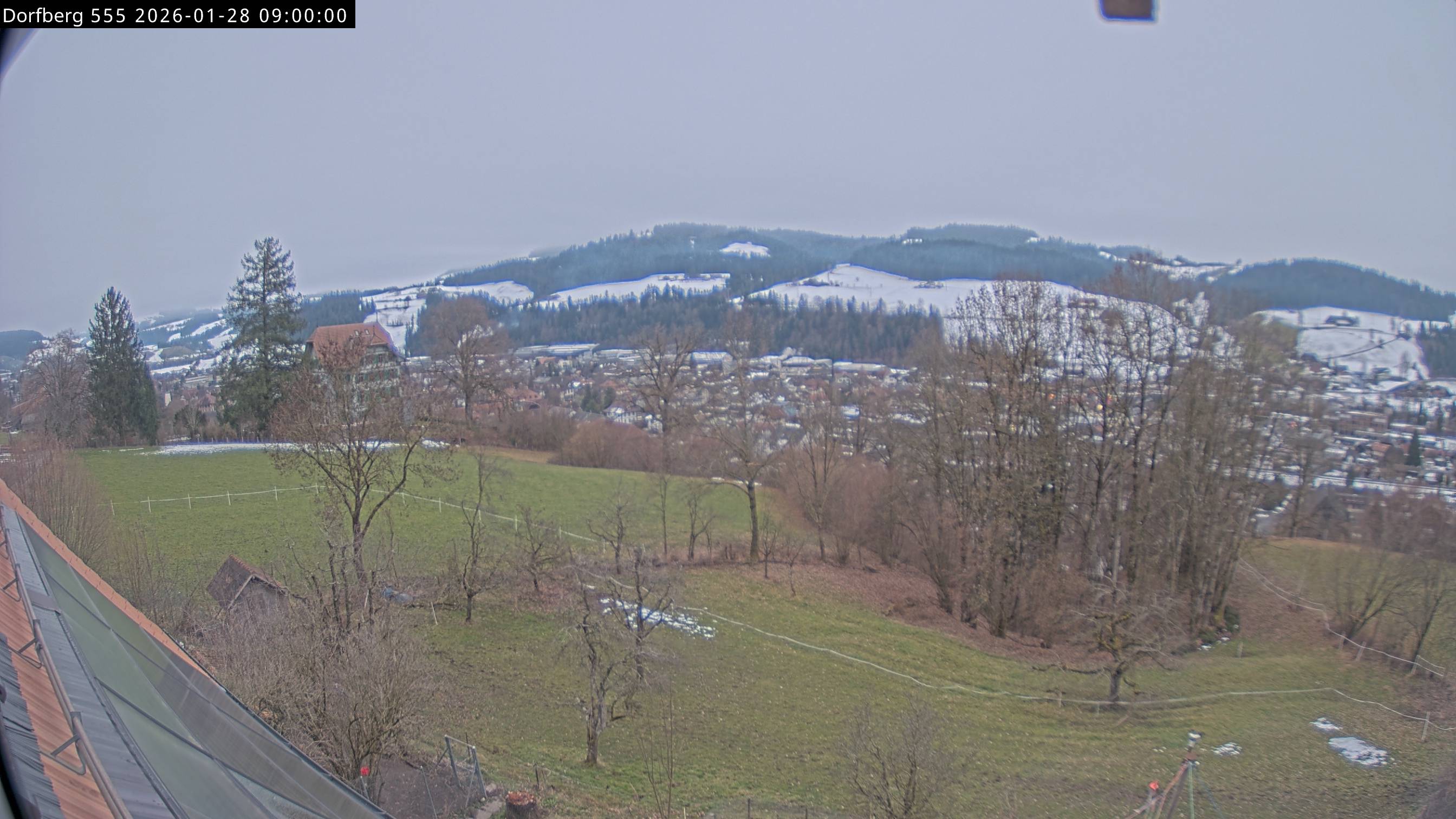 Webcam-Bild: Aussicht vom Dorfberg in Langnau 20260128-090000