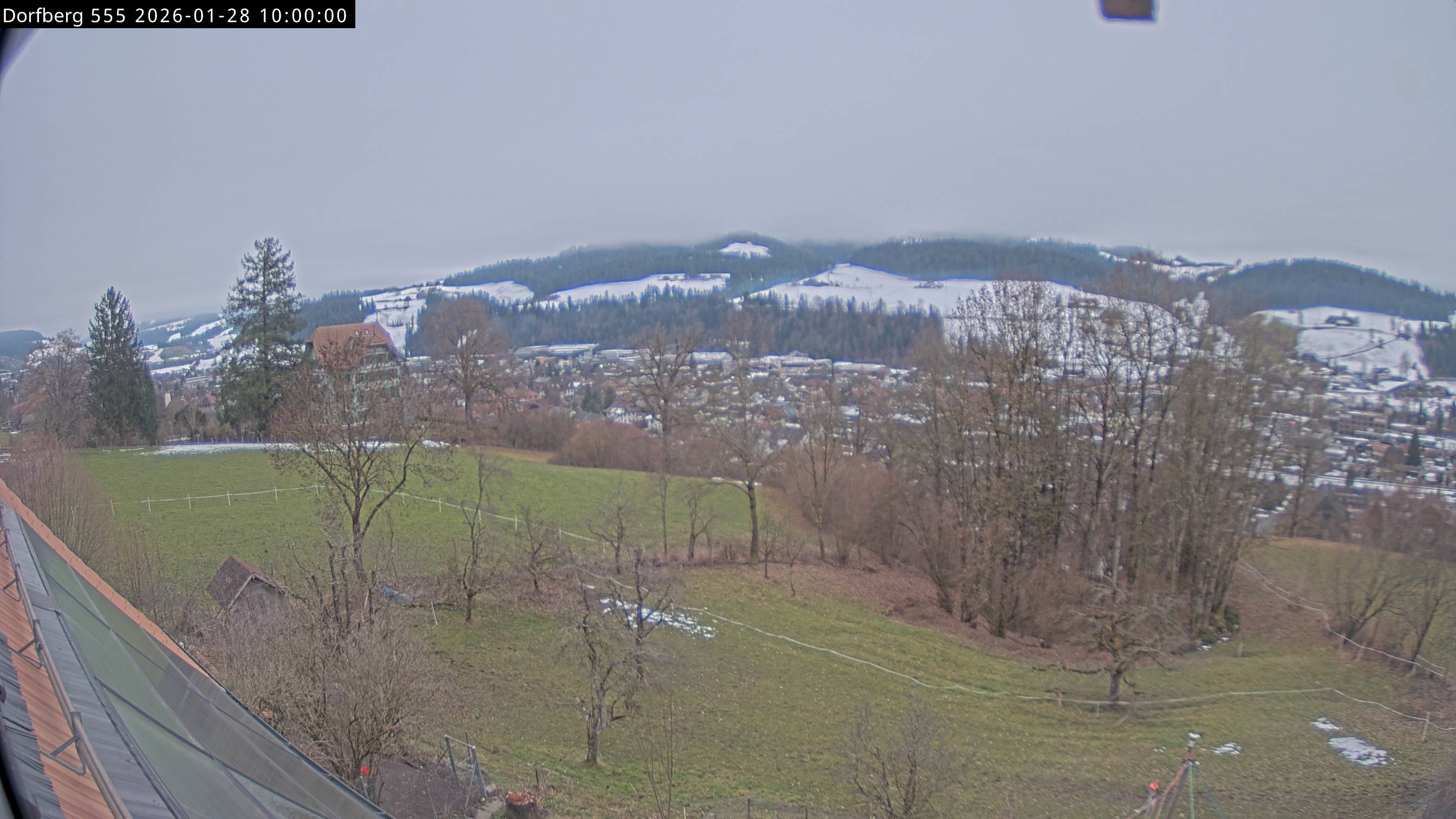 Webcam-Bild: Aussicht vom Dorfberg in Langnau 20260128-100000