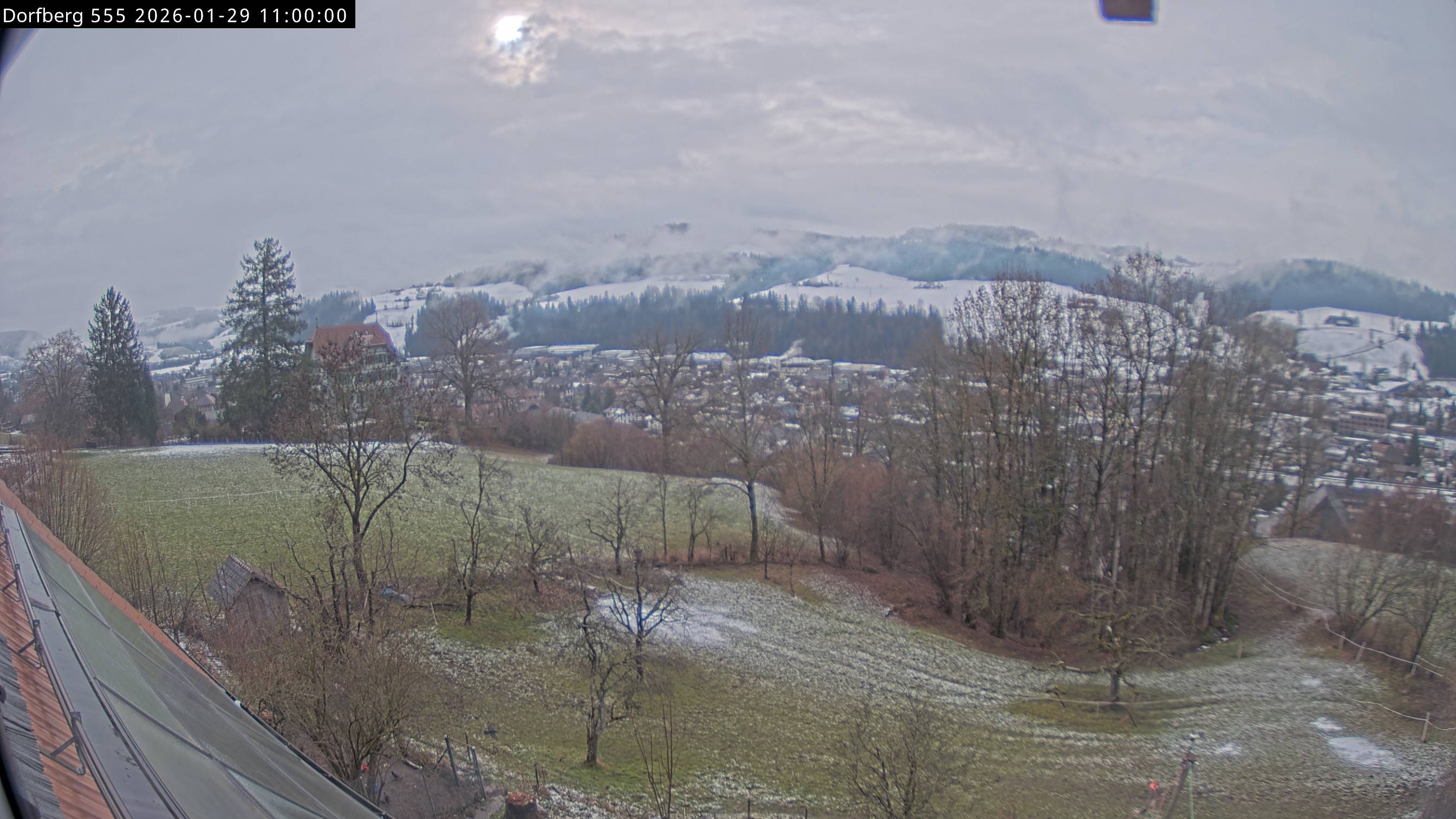 Webcam-Bild: Aussicht vom Dorfberg in Langnau 20260129-110000