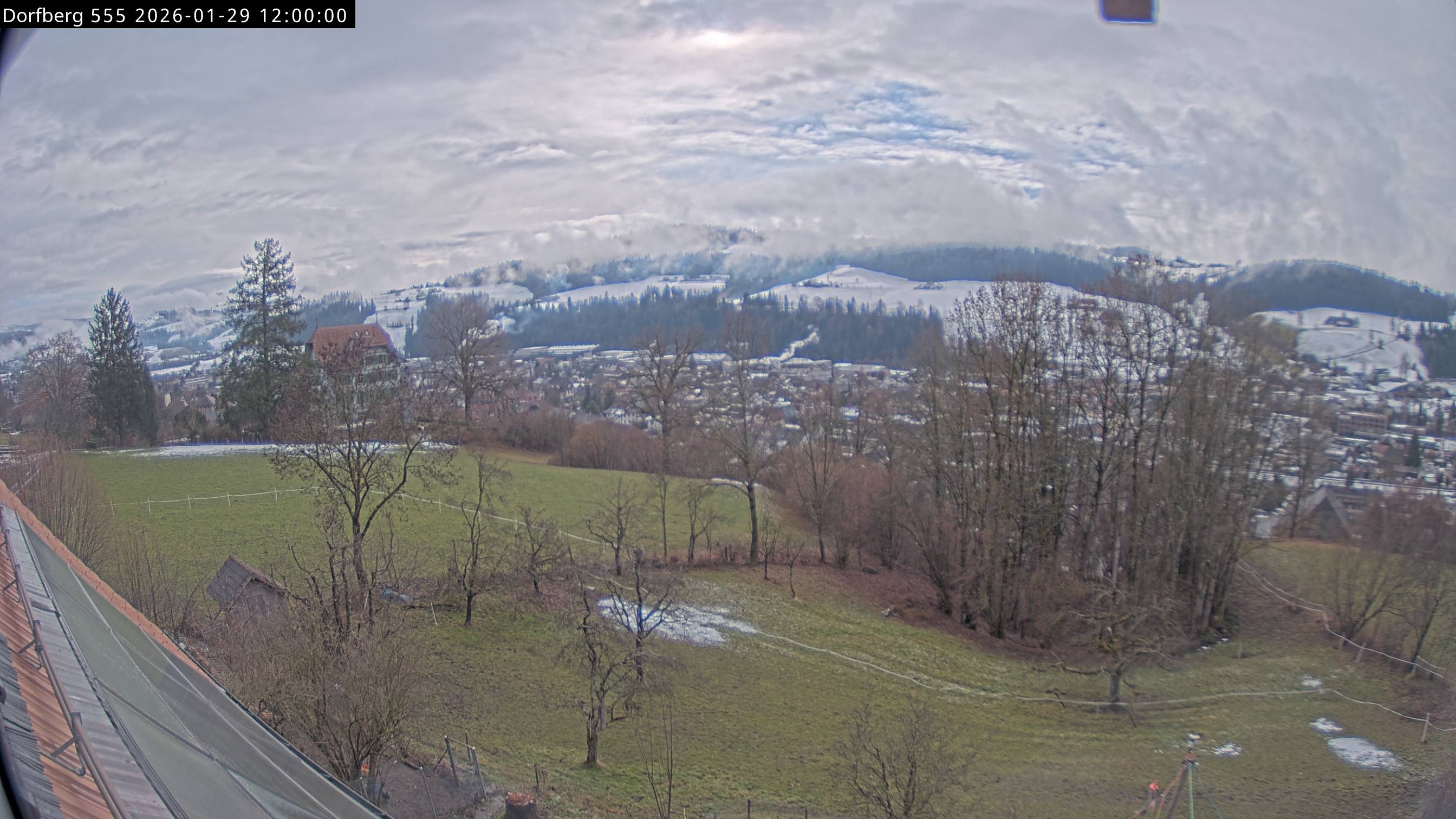 Webcam-Bild: Aussicht vom Dorfberg in Langnau 20260129-120000