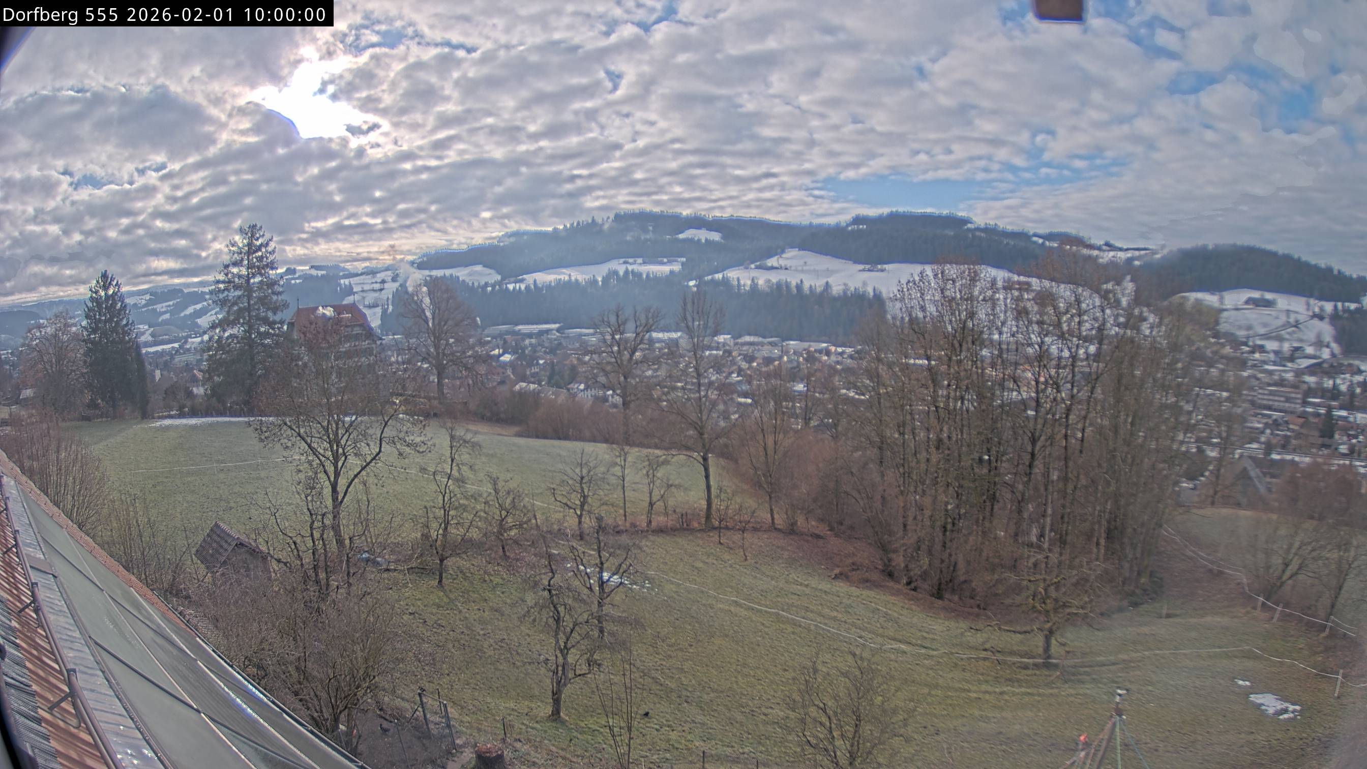 Webcam-Bild: Aussicht vom Dorfberg in Langnau 20260201-100000