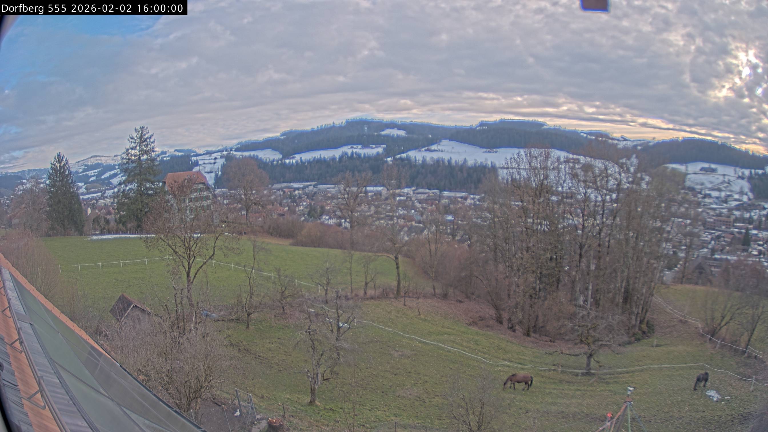 Webcam-Bild: Aussicht vom Dorfberg in Langnau 20260202-160000