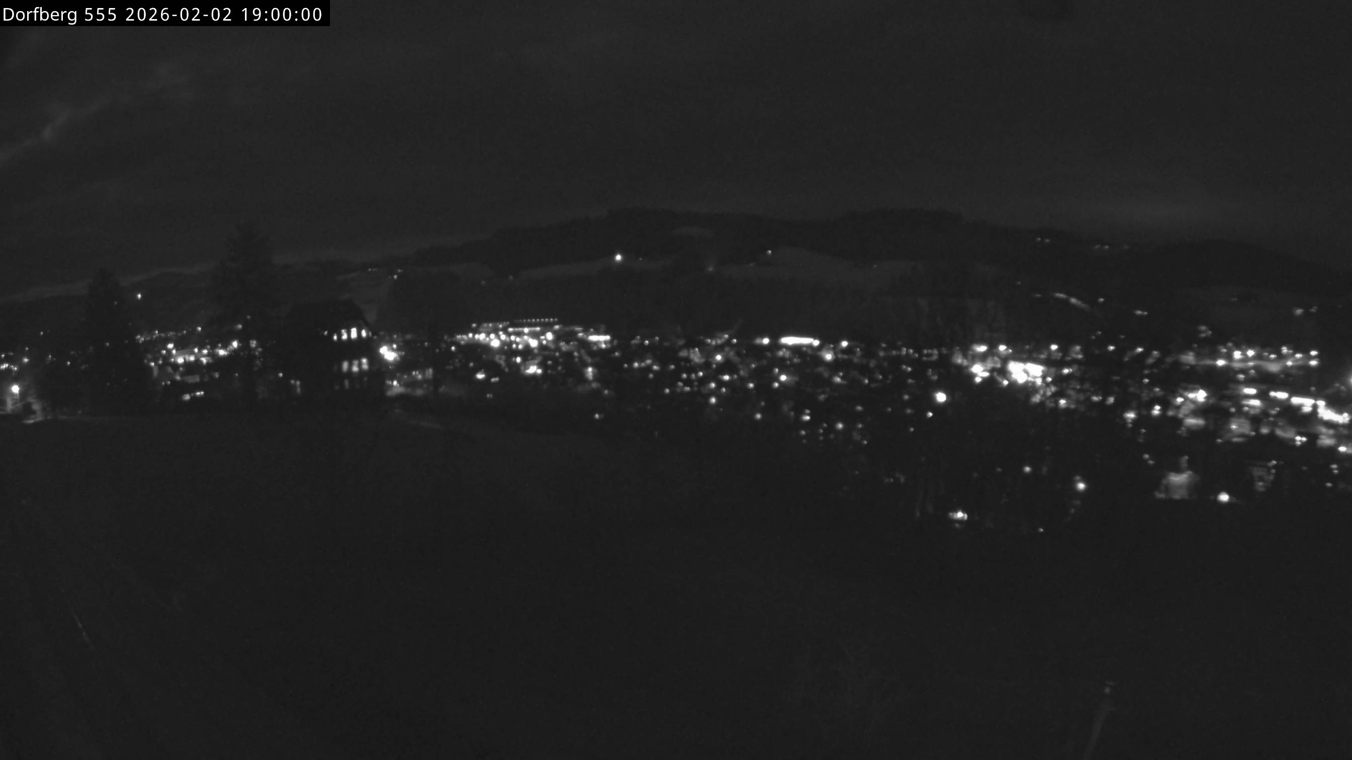 Webcam-Bild: Aussicht vom Dorfberg in Langnau 20260202-190000