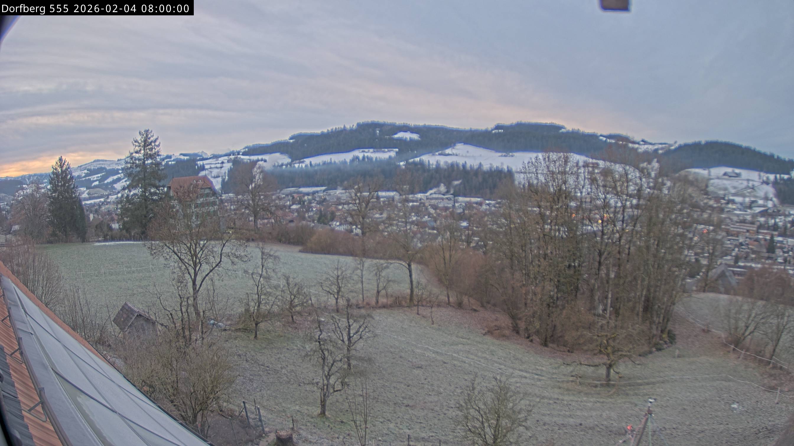 Webcam-Bild: Aussicht vom Dorfberg in Langnau 20260204-080000