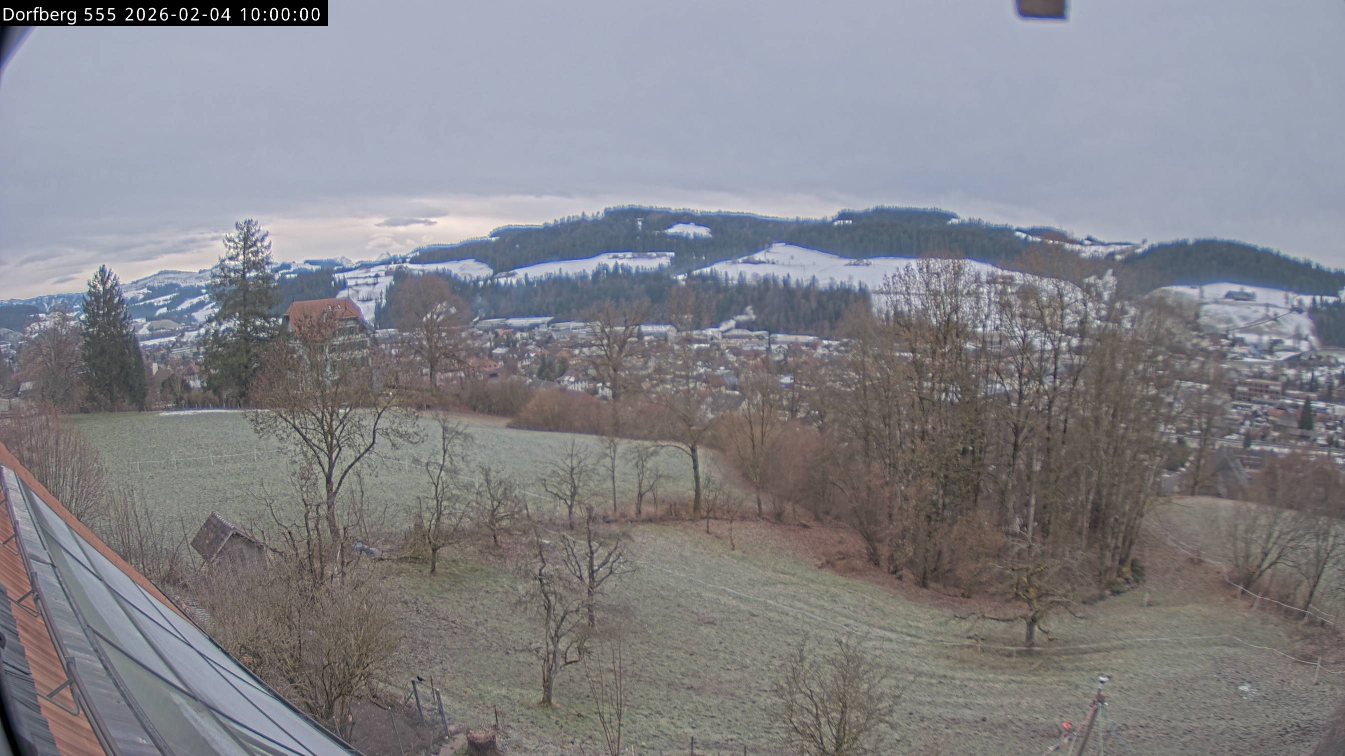 Webcam-Bild: Aussicht vom Dorfberg in Langnau 20260204-100000