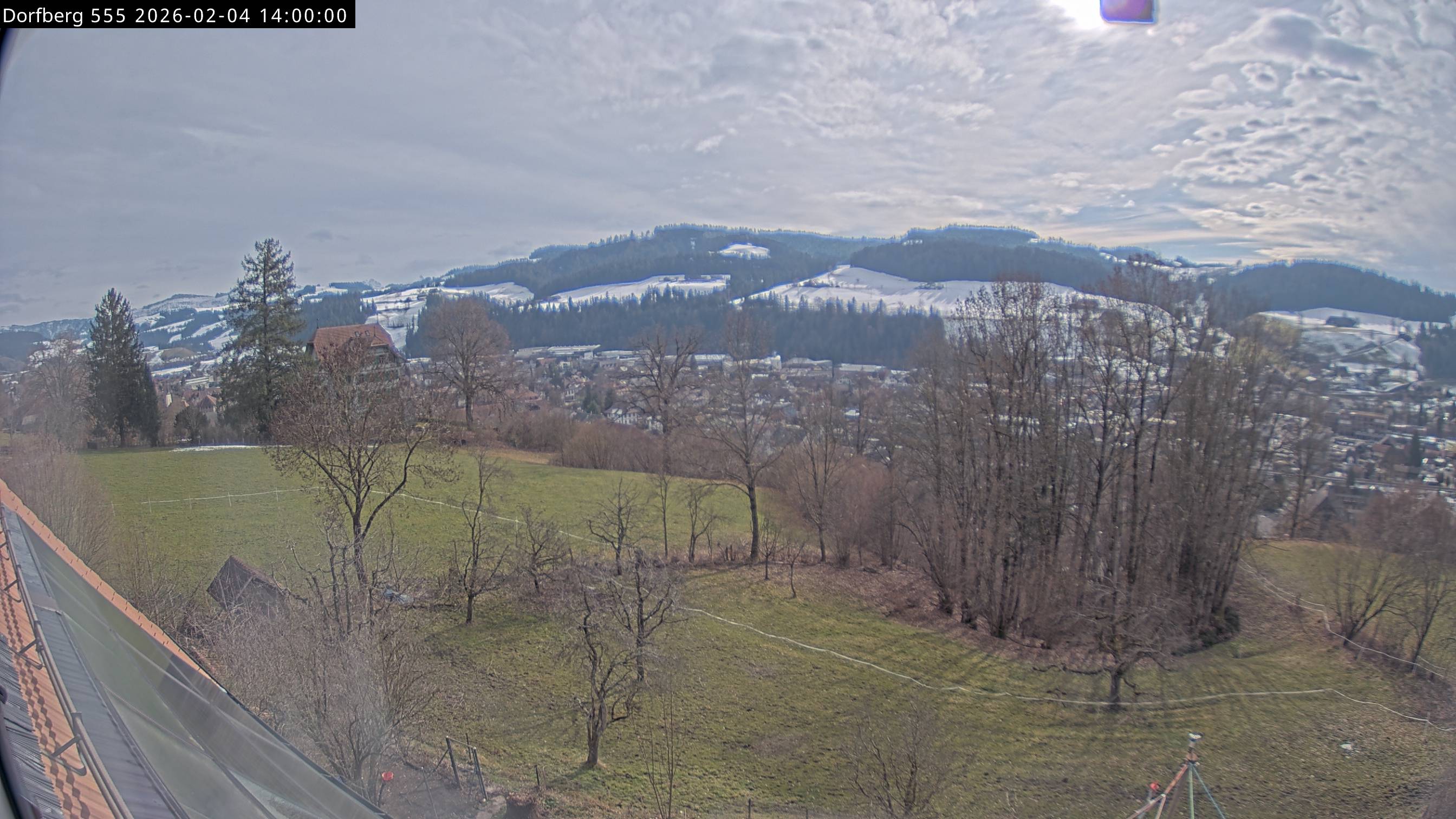 Webcam-Bild: Aussicht vom Dorfberg in Langnau 20260204-140000