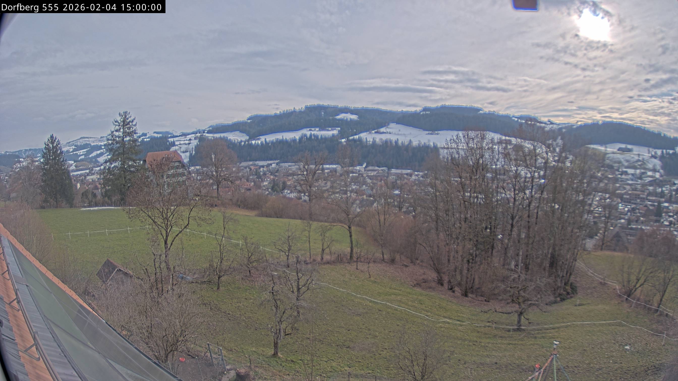 Webcam-Bild: Aussicht vom Dorfberg in Langnau 20260204-150000