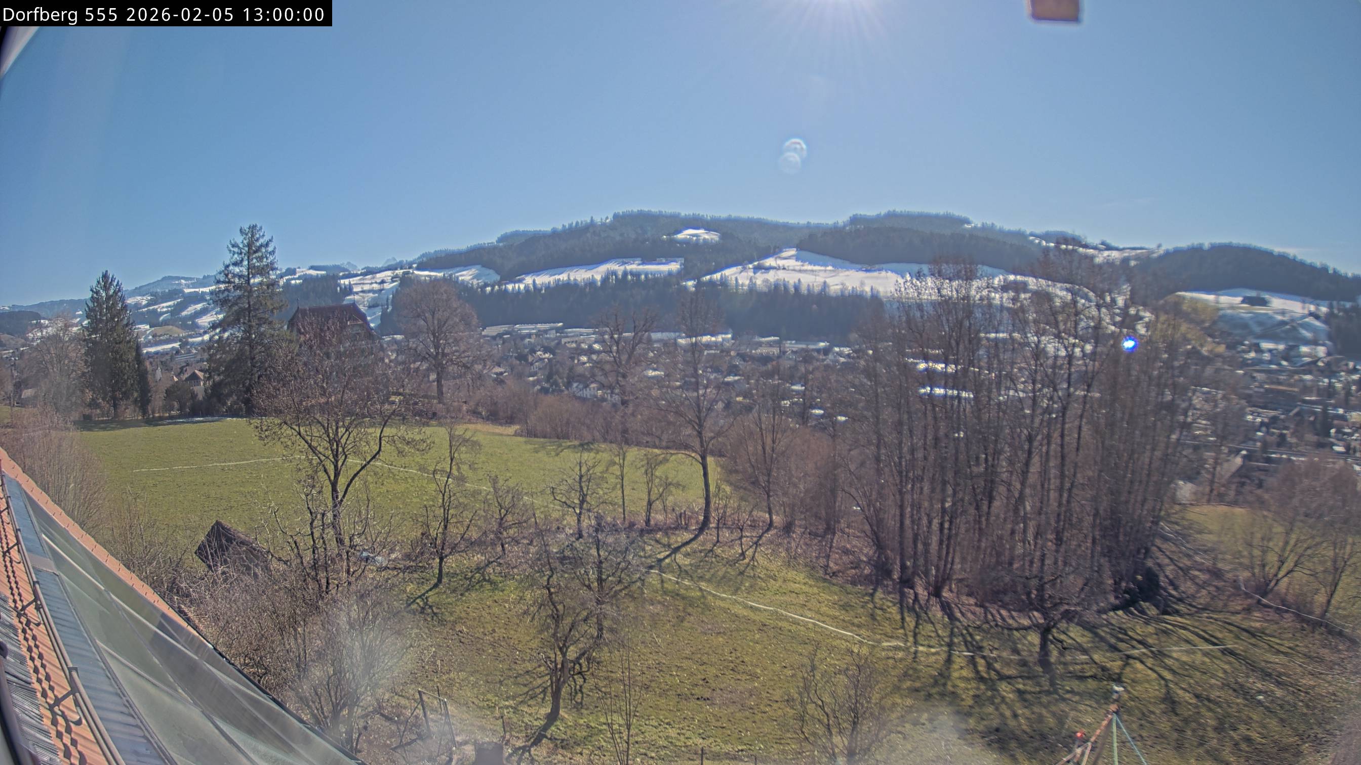 Webcam-Bild: Aussicht vom Dorfberg in Langnau 20260205-130000