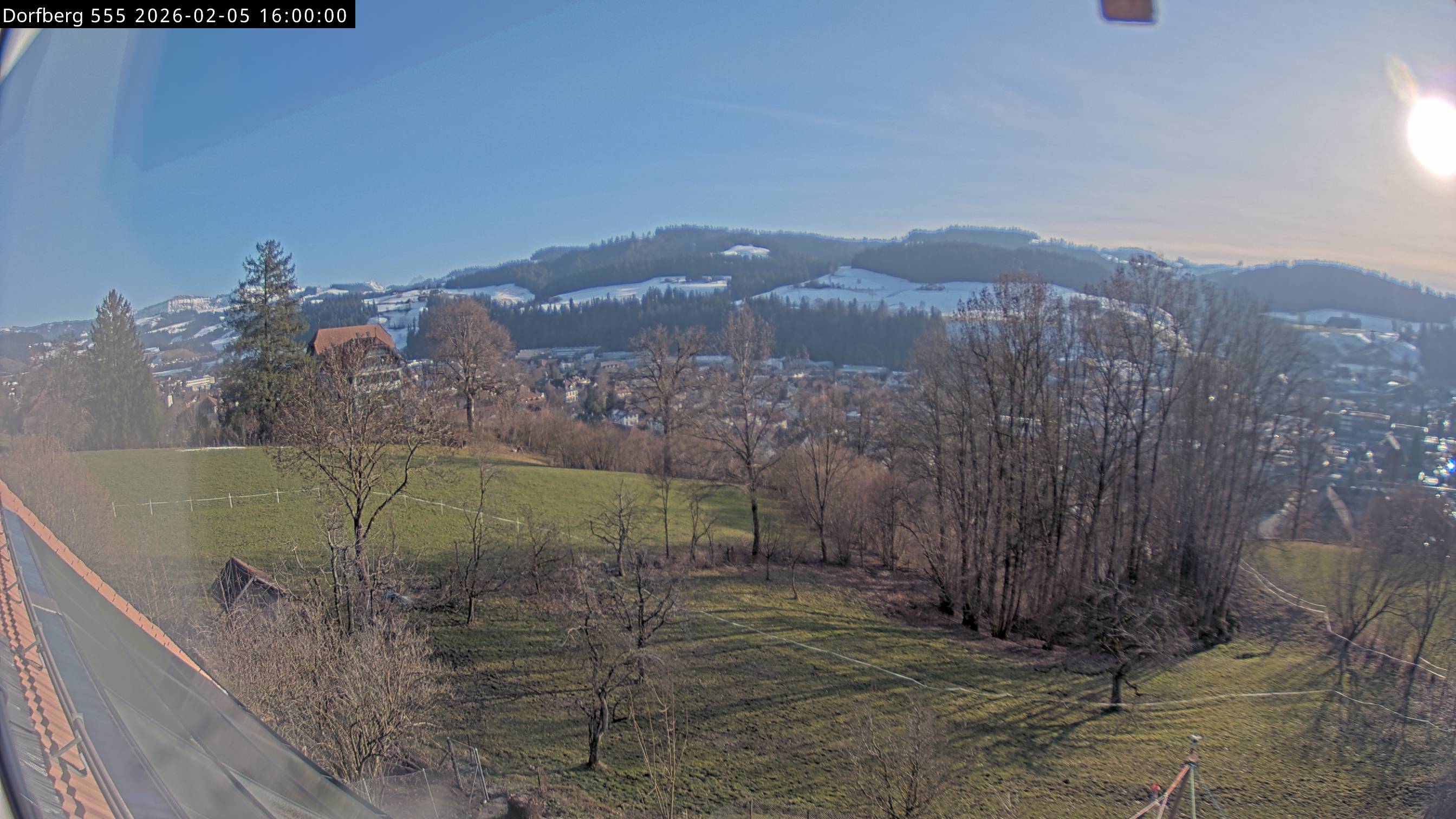 Webcam-Bild: Aussicht vom Dorfberg in Langnau 20260205-160000