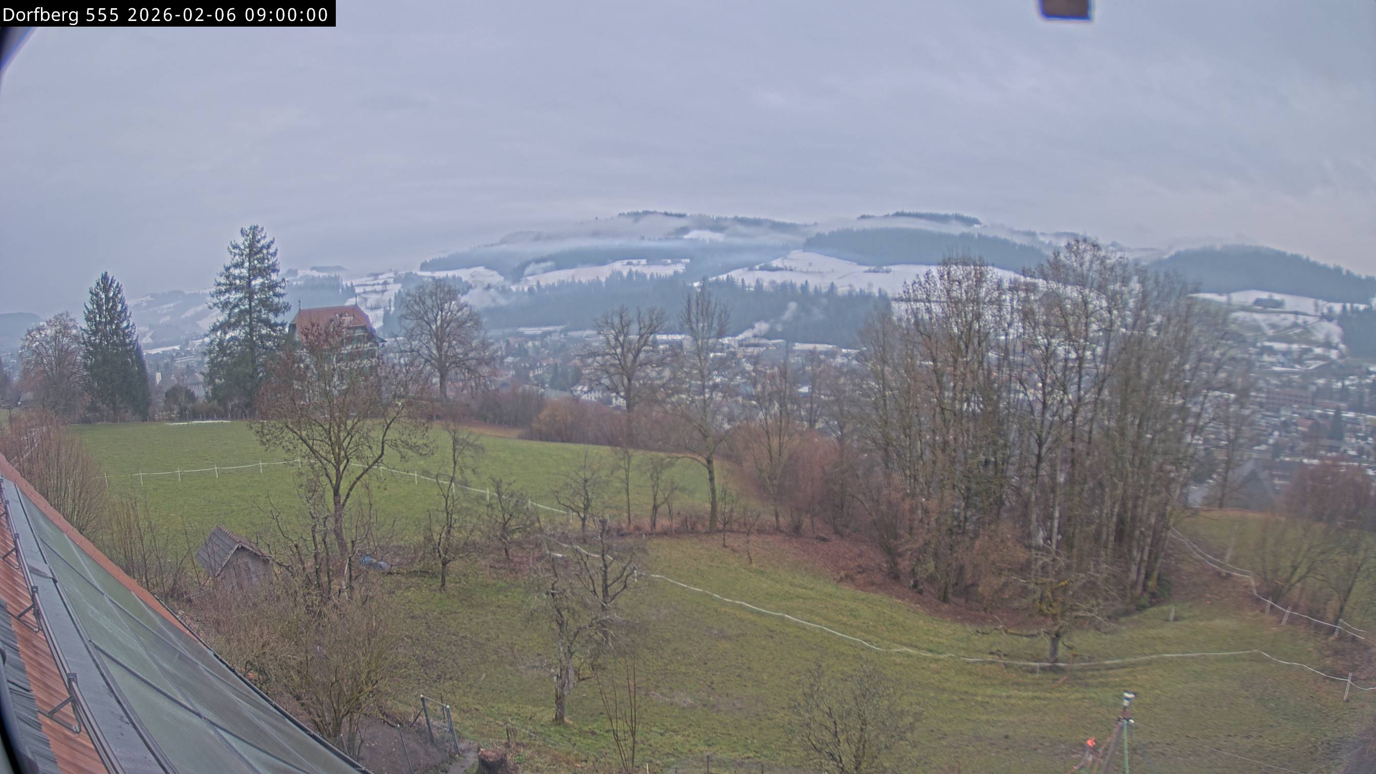 Webcam-Bild: Aussicht vom Dorfberg in Langnau 20260206-090000