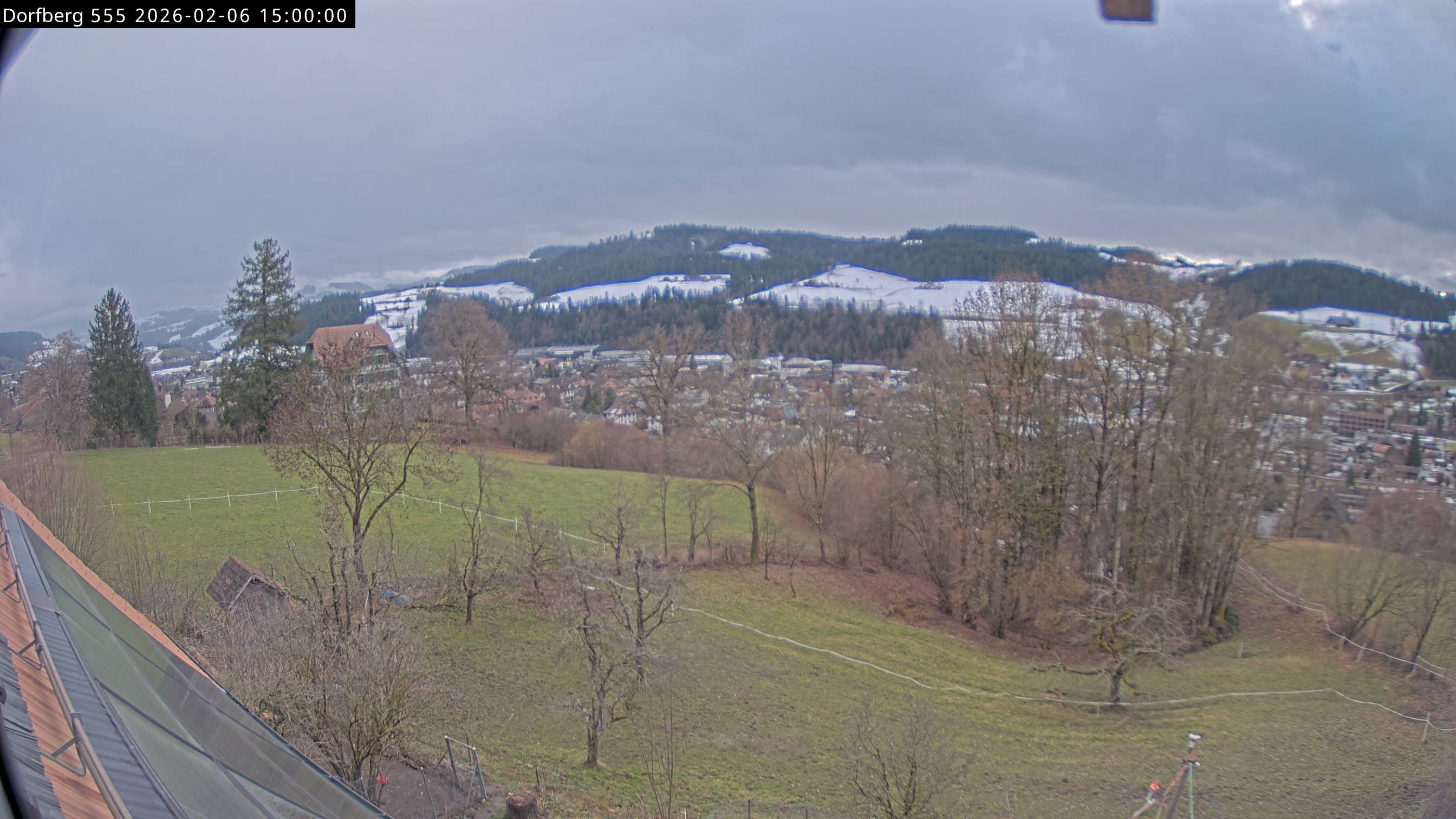 Webcam-Bild: Aussicht vom Dorfberg in Langnau 20260206-150000