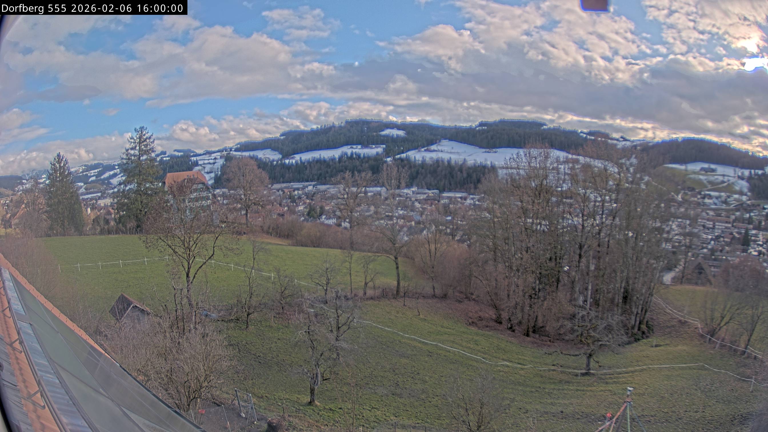 Webcam-Bild: Aussicht vom Dorfberg in Langnau 20260206-160000