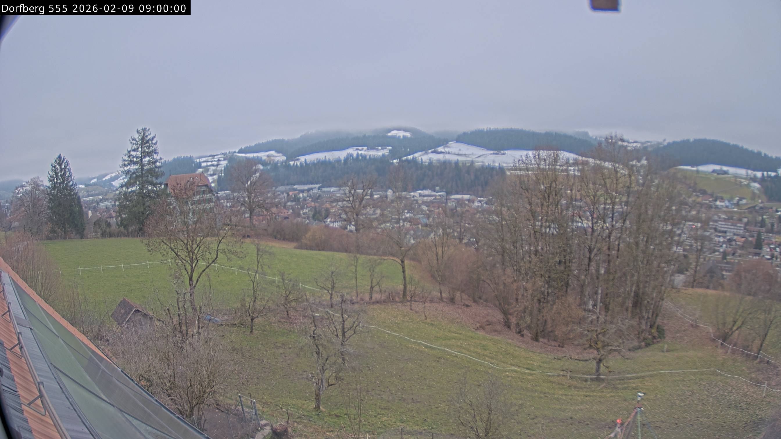 Webcam-Bild: Aussicht vom Dorfberg in Langnau 20260209-090000