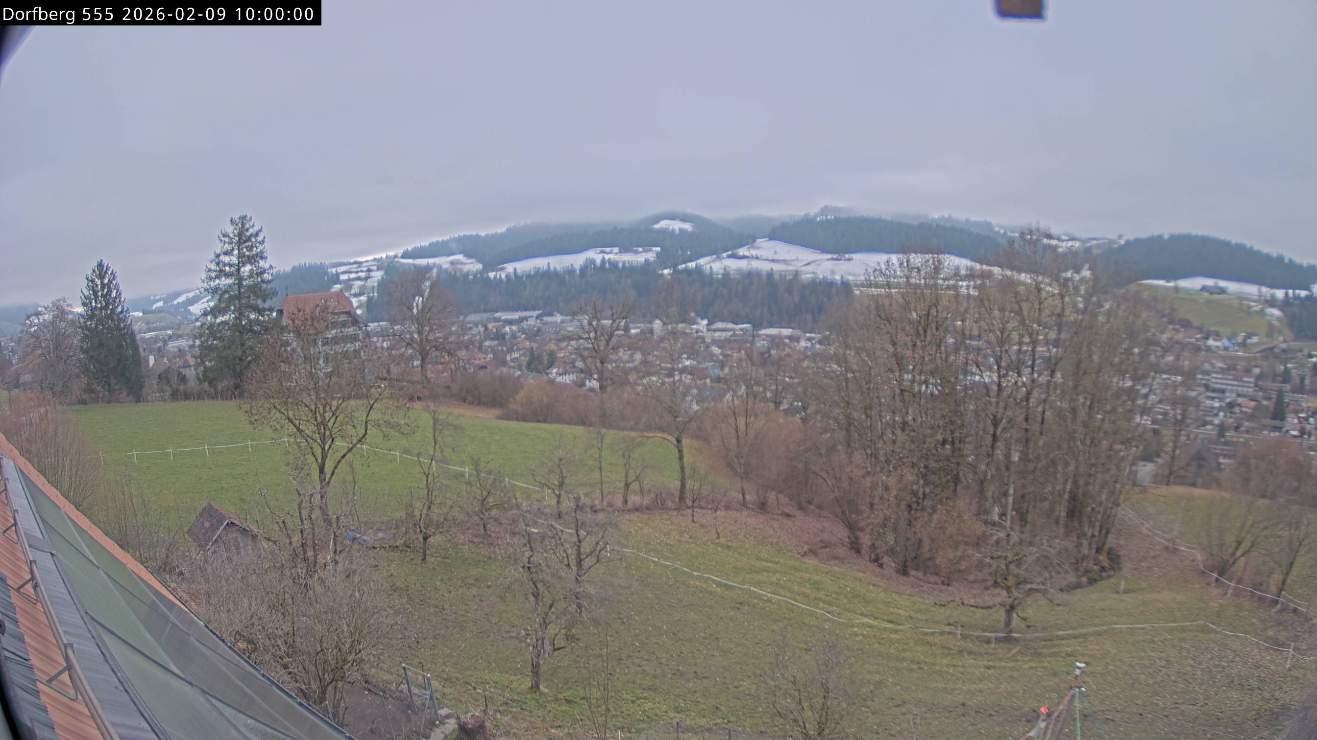 Webcam-Bild: Aussicht vom Dorfberg in Langnau 20260209-100000