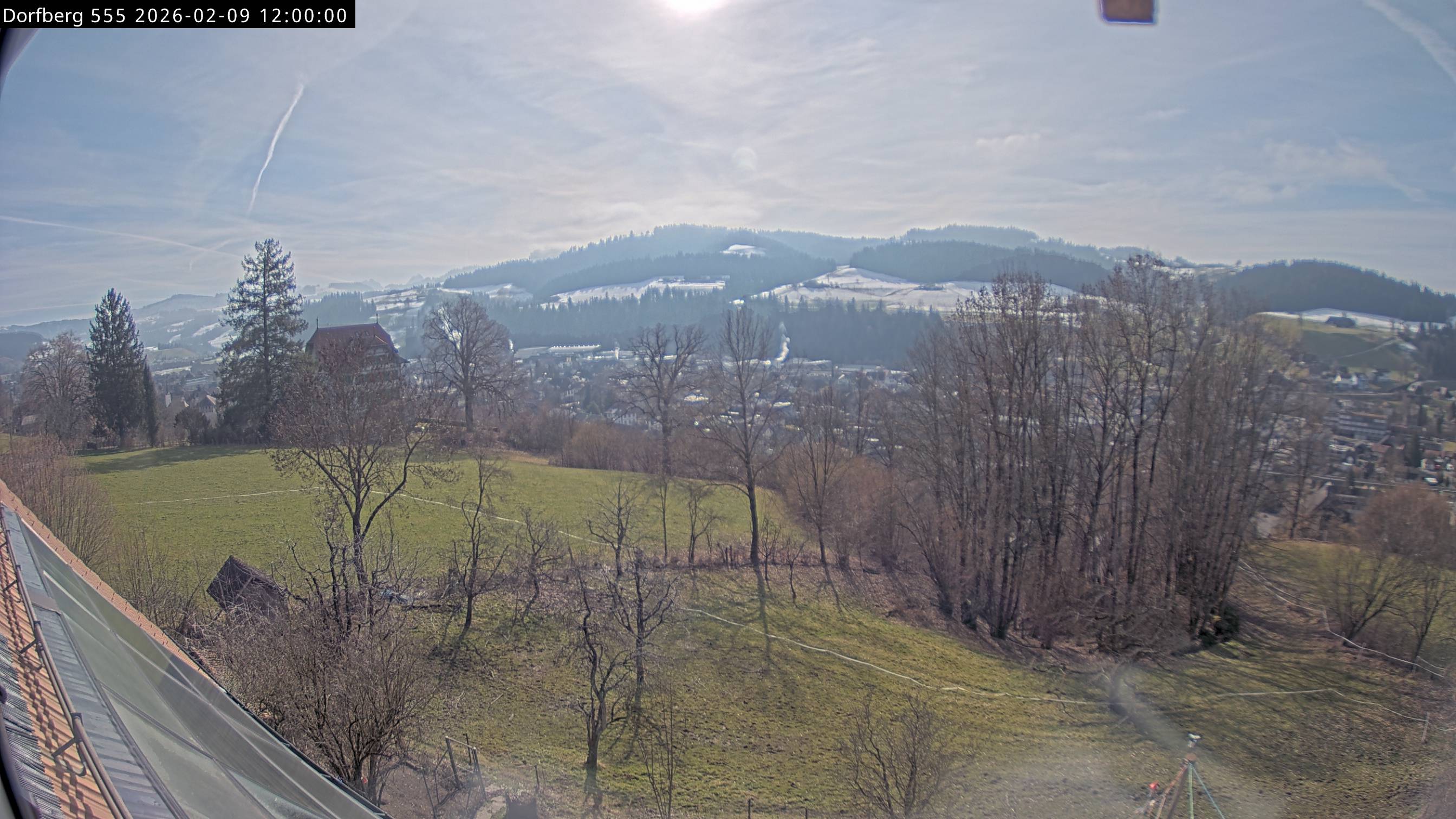 Webcam-Bild: Aussicht vom Dorfberg in Langnau 20260209-120000