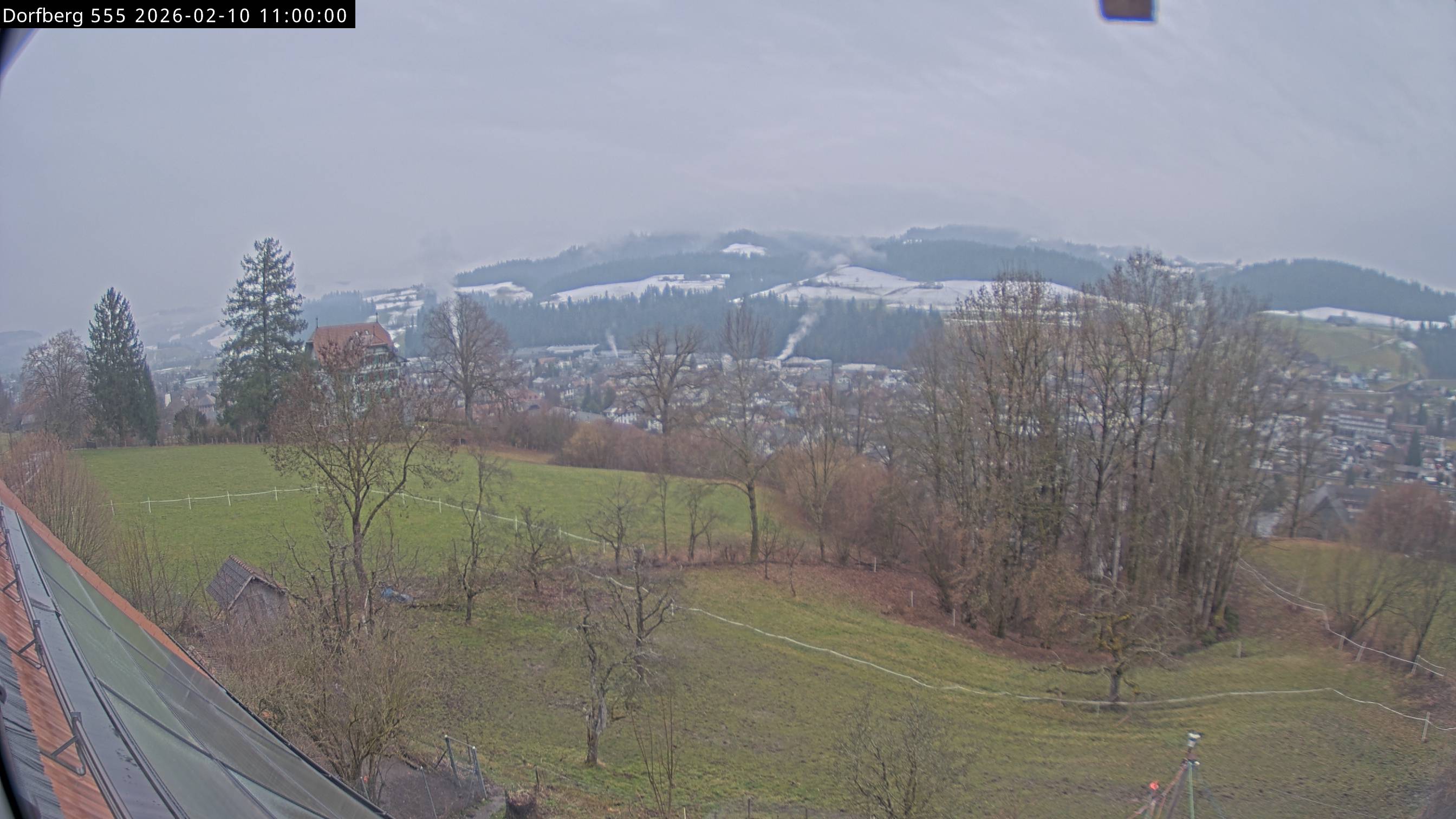 Webcam-Bild: Aussicht vom Dorfberg in Langnau 20260210-110000
