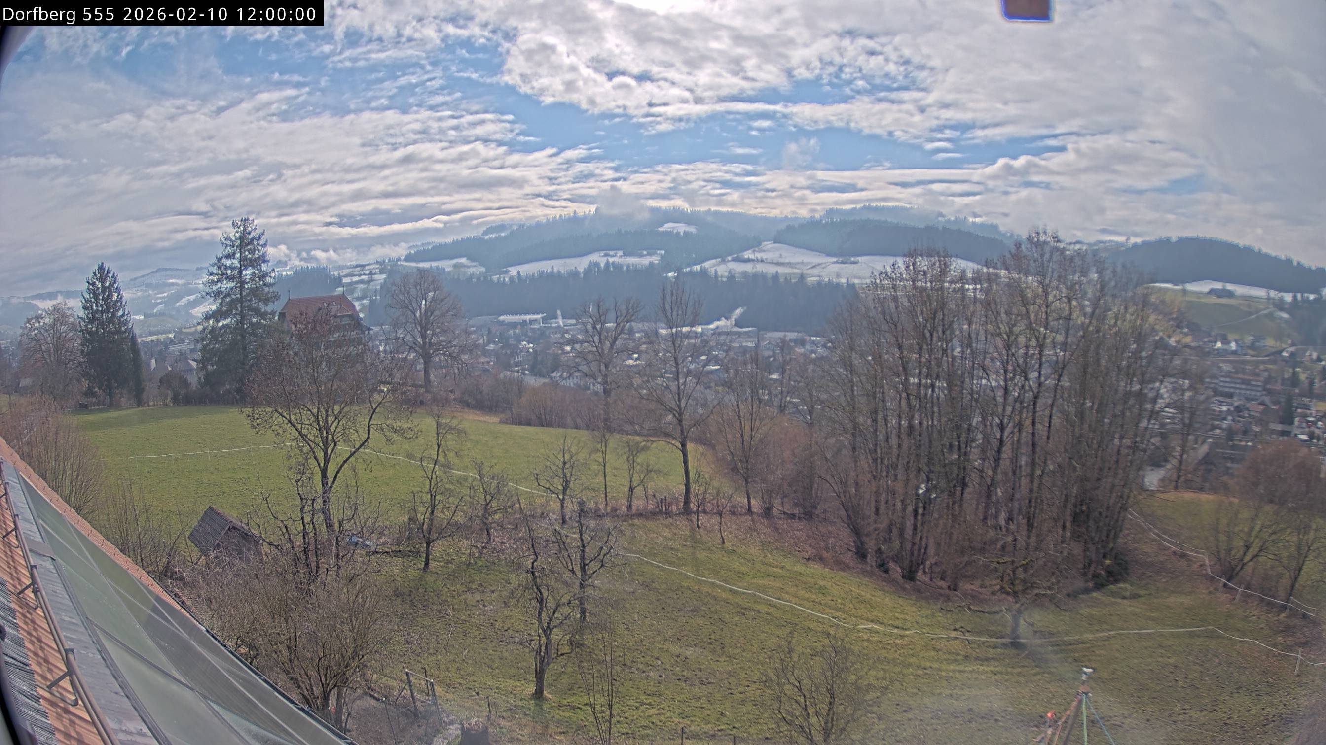 Webcam-Bild: Aussicht vom Dorfberg in Langnau 20260210-120000