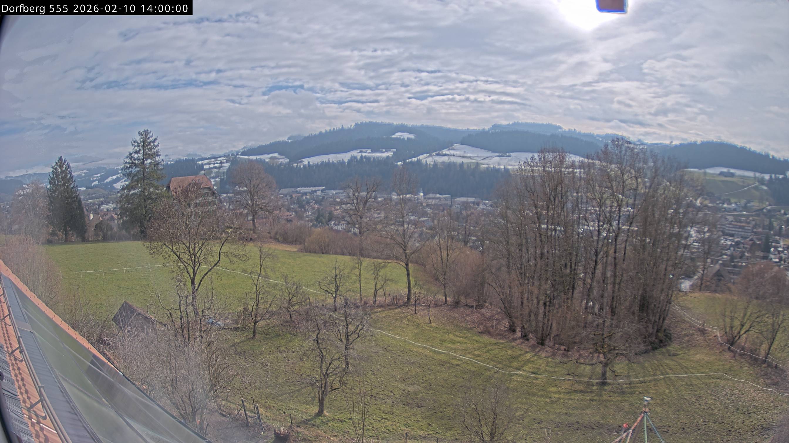 Webcam-Bild: Aussicht vom Dorfberg in Langnau 20260210-140000
