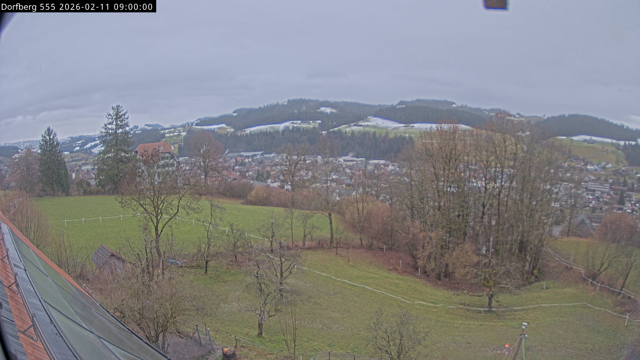 Webcam-Bild: Aussicht vom Dorfberg in Langnau 20260211-090000