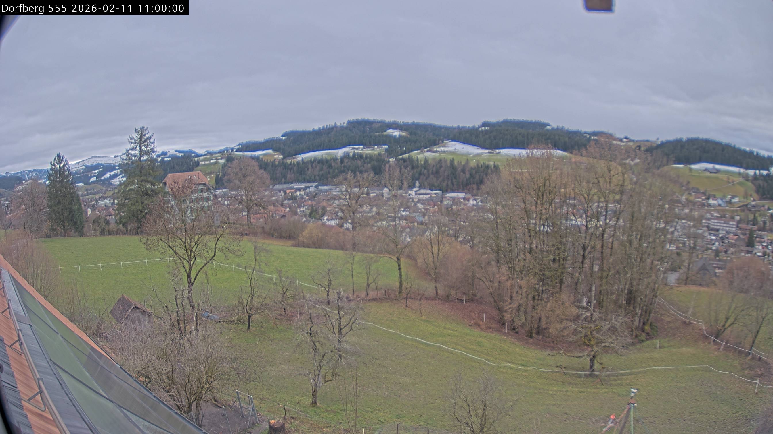 Webcam-Bild: Aussicht vom Dorfberg in Langnau 20260211-110000