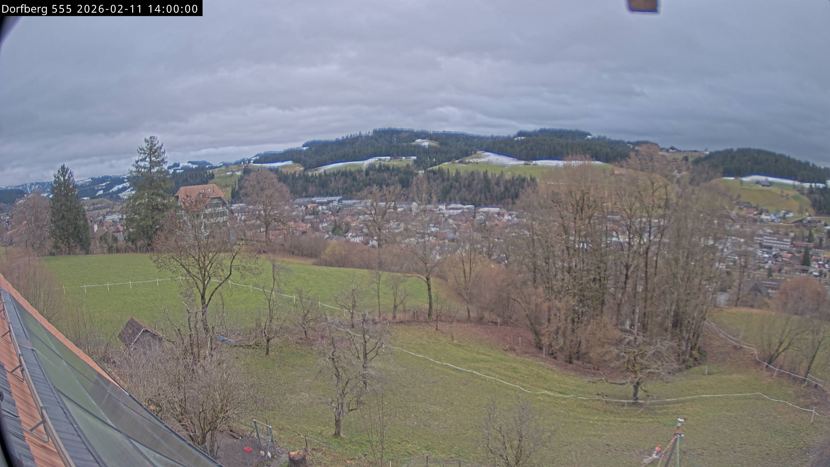 Webcam-Bild: Aussicht vom Dorfberg in Langnau 20260211-140000