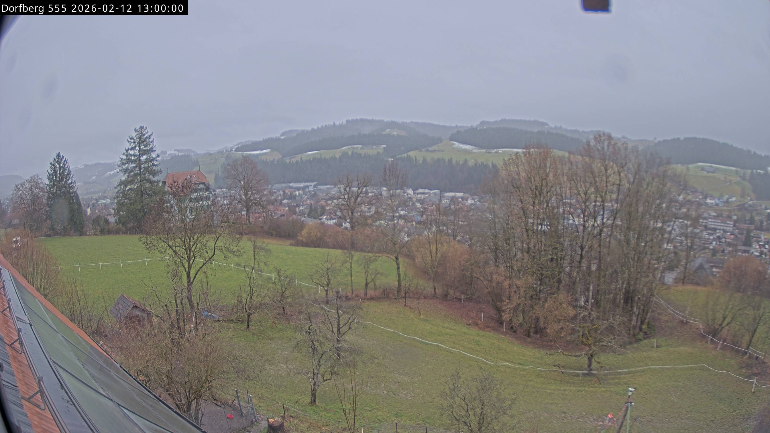 Webcam-Bild: Aussicht vom Dorfberg in Langnau 20260212-130000