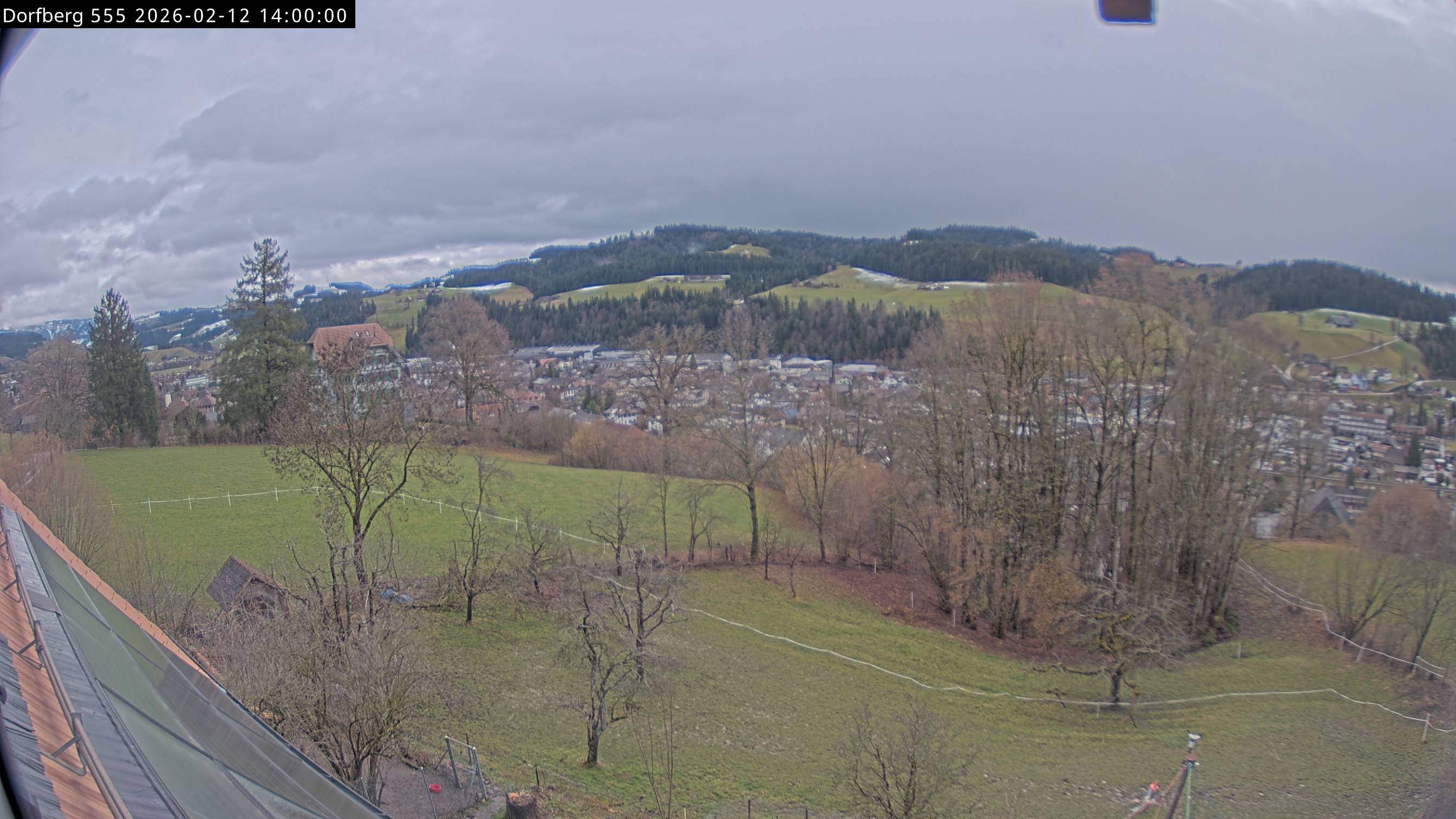 Webcam-Bild: Aussicht vom Dorfberg in Langnau 20260212-140000