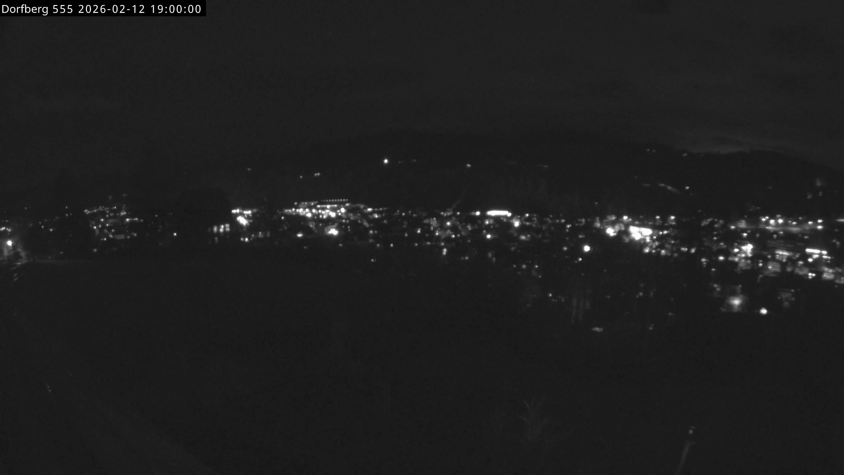 Webcam-Bild: Aussicht vom Dorfberg in Langnau 20260212-190000