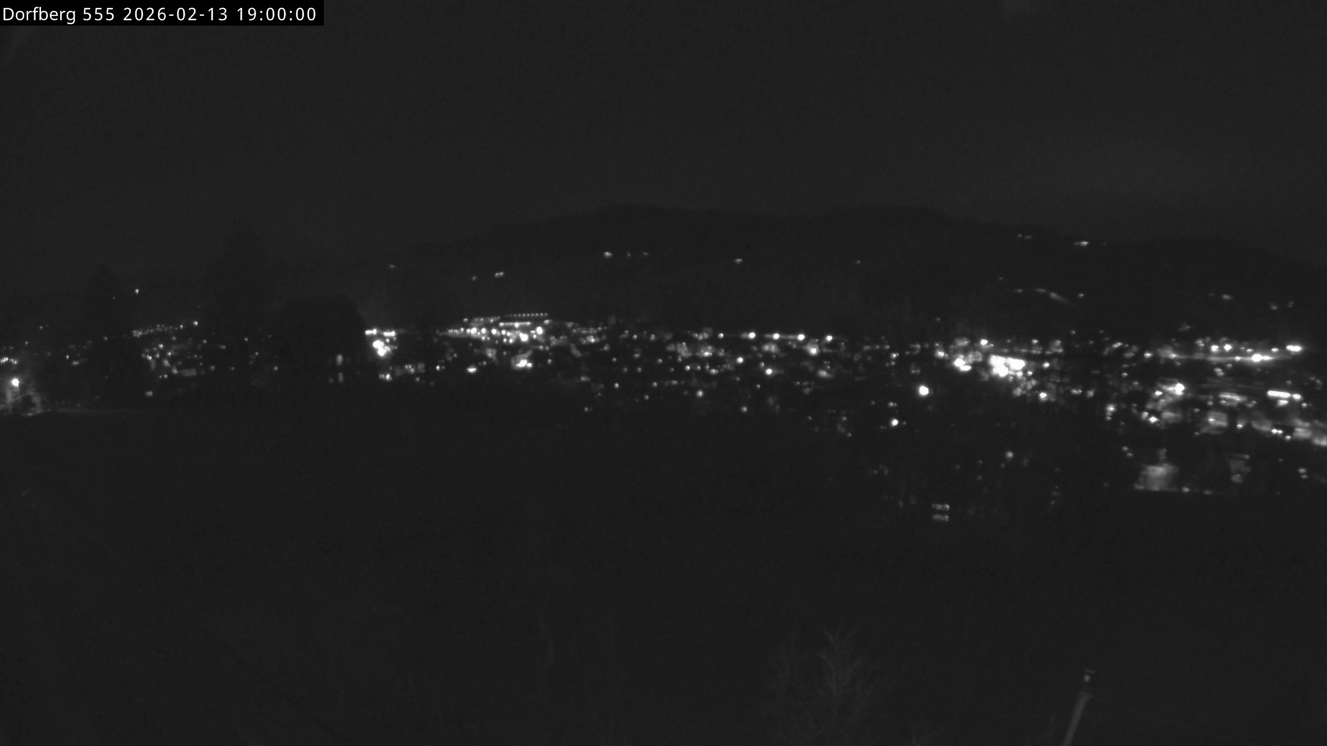 Webcam-Bild: Aussicht vom Dorfberg in Langnau 20260213-190000
