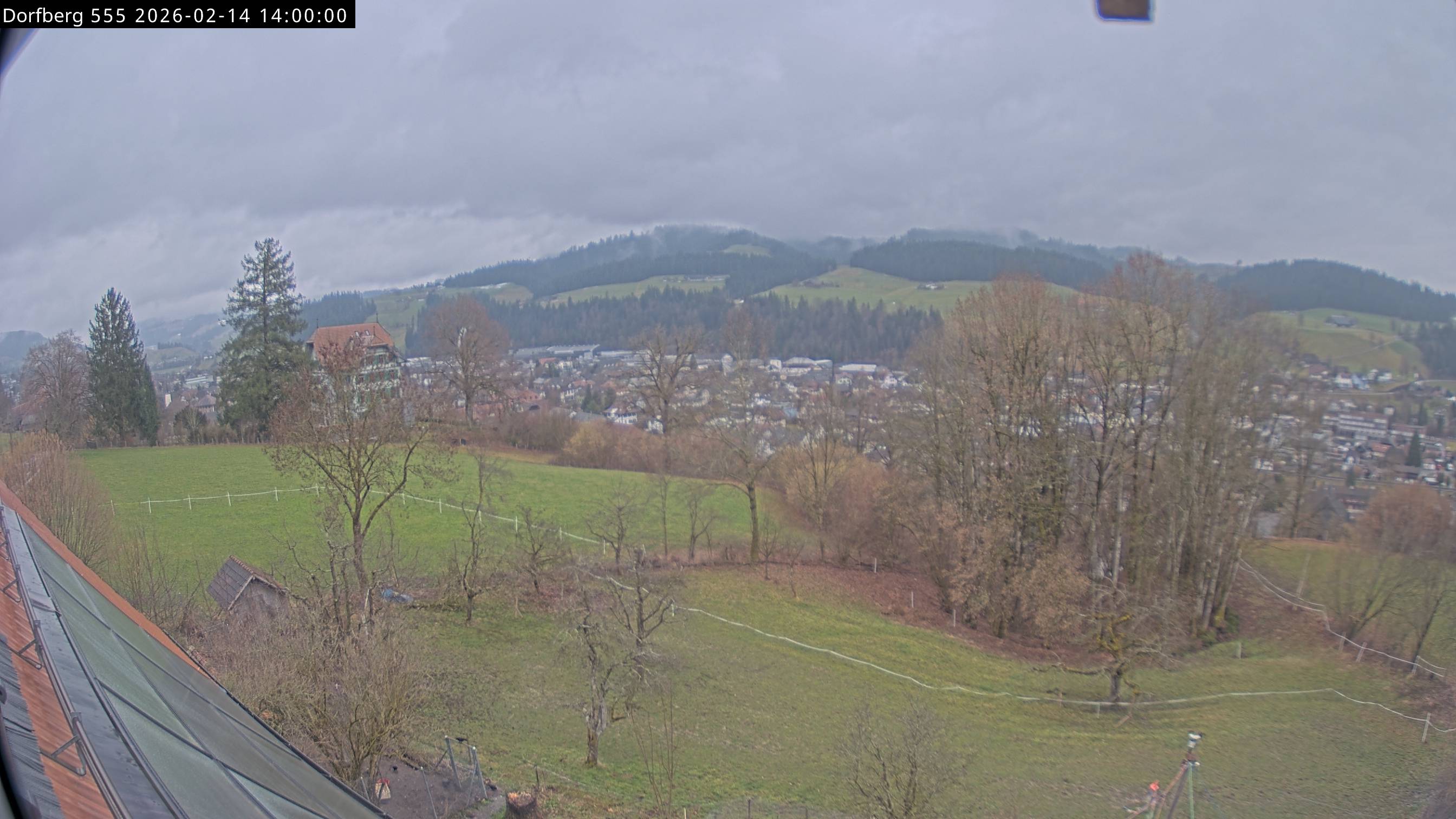 Webcam-Bild: Aussicht vom Dorfberg in Langnau 20260214-140000