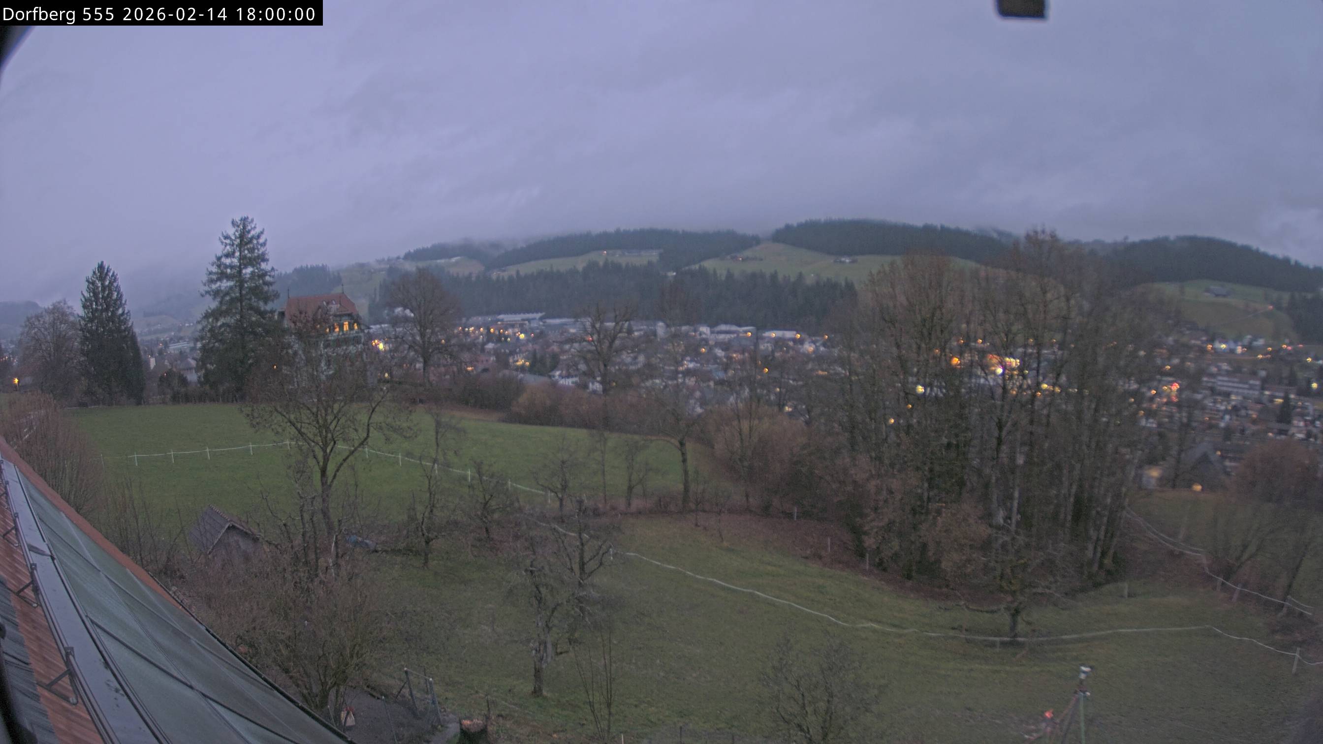 Webcam-Bild: Aussicht vom Dorfberg in Langnau 20260214-180000