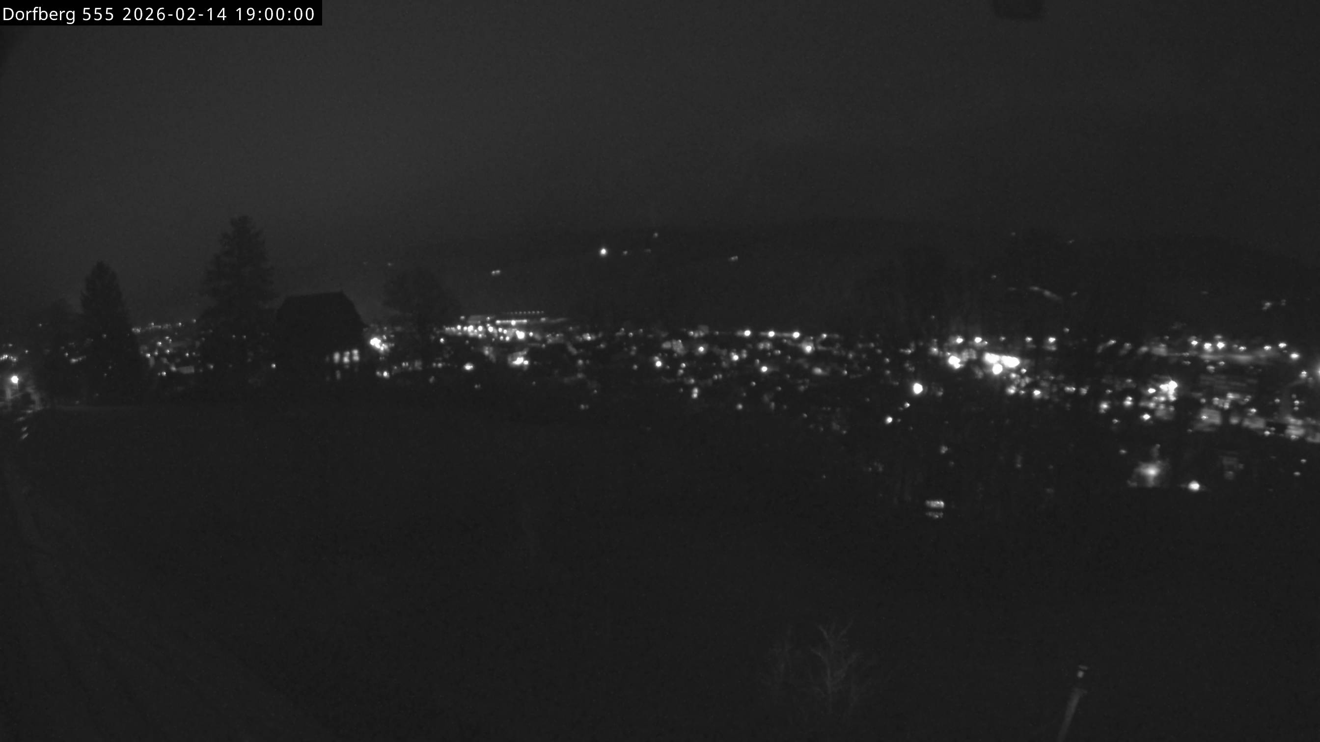 Webcam-Bild: Aussicht vom Dorfberg in Langnau 20260214-190000