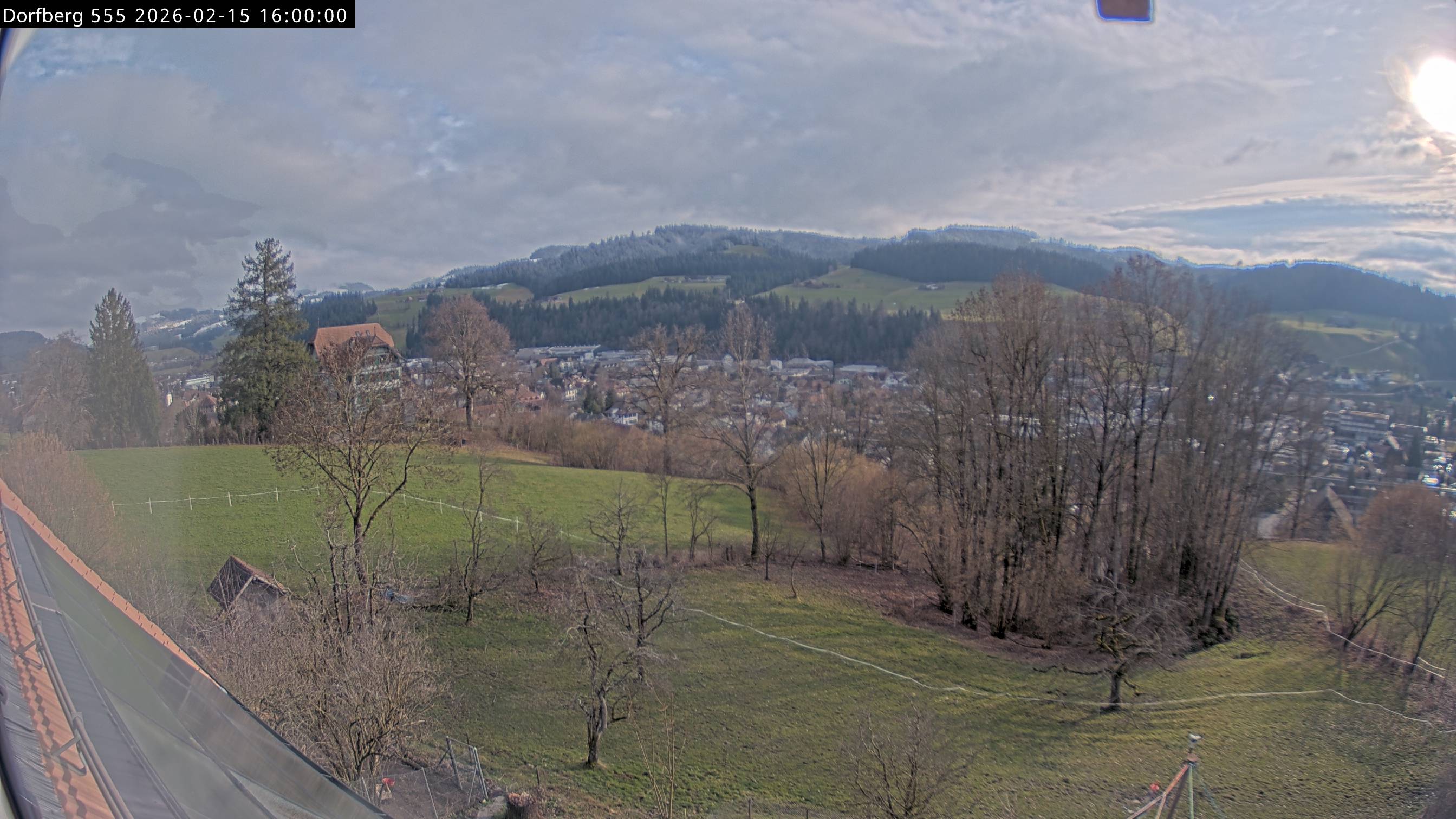 Webcam-Bild: Aussicht vom Dorfberg in Langnau 20260215-160000