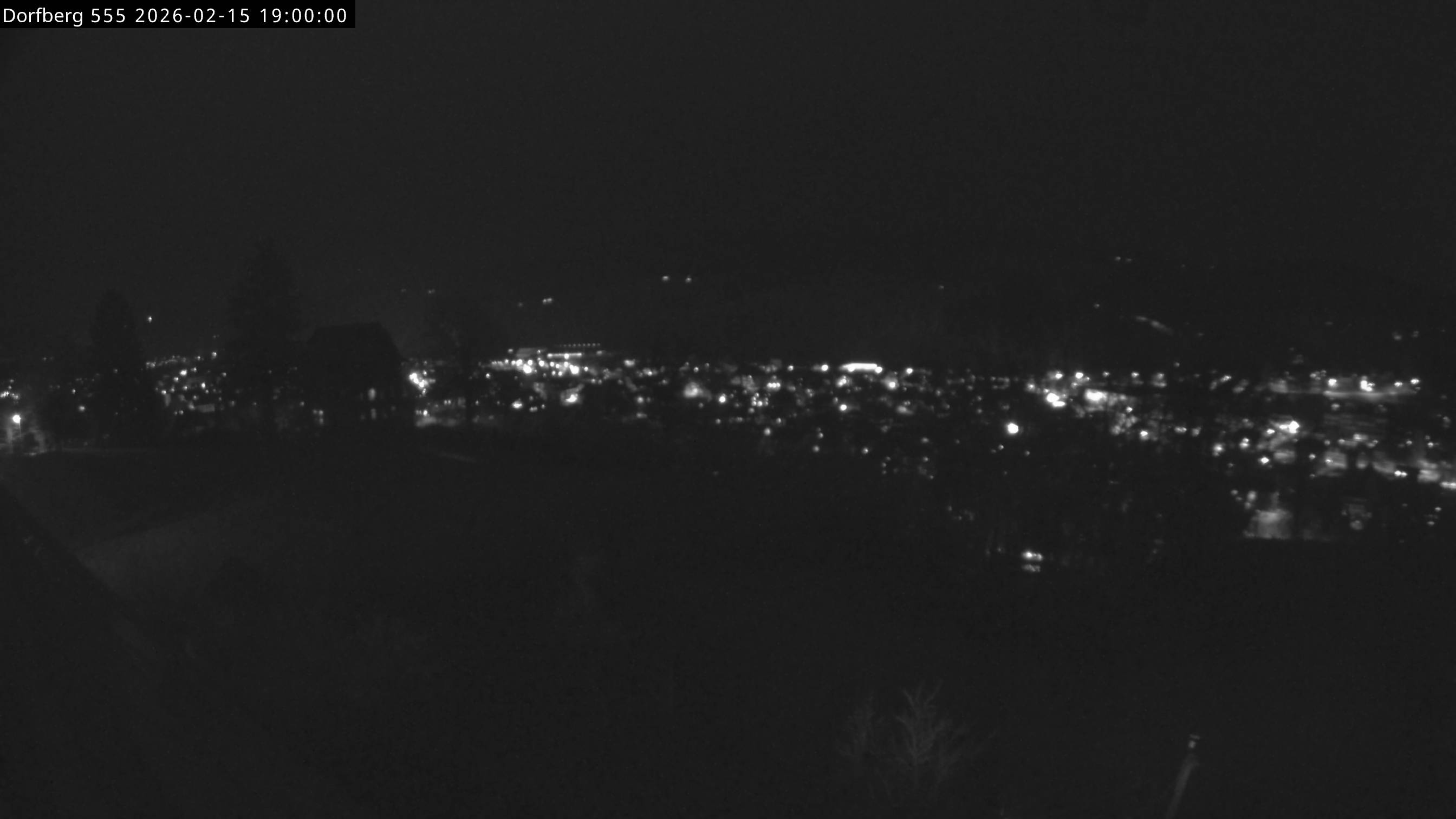 Webcam-Bild: Aussicht vom Dorfberg in Langnau 20260215-190000